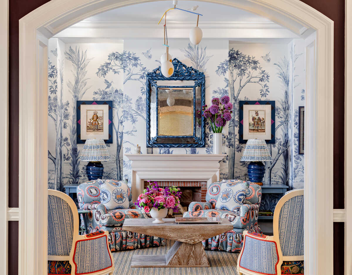 Tall Trees - Delft Blue - G P & J BAKER Wallpaper