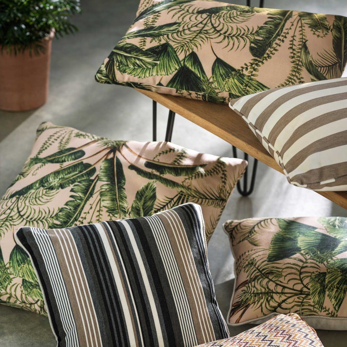Idro - Natural - CLARKE AND CLARKE Fabric