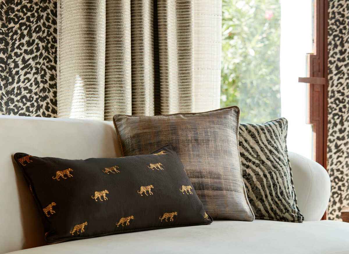 F171202cac0 Manda Midnight Linen Clarke And Clarke Fabric - CLARKE AND CLARKE Fabric