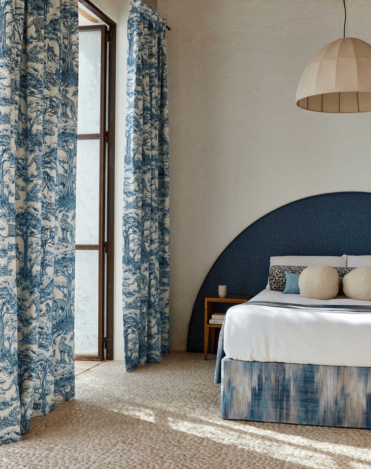 Serengeti - Midnight - CLARKE AND CLARKE Fabric