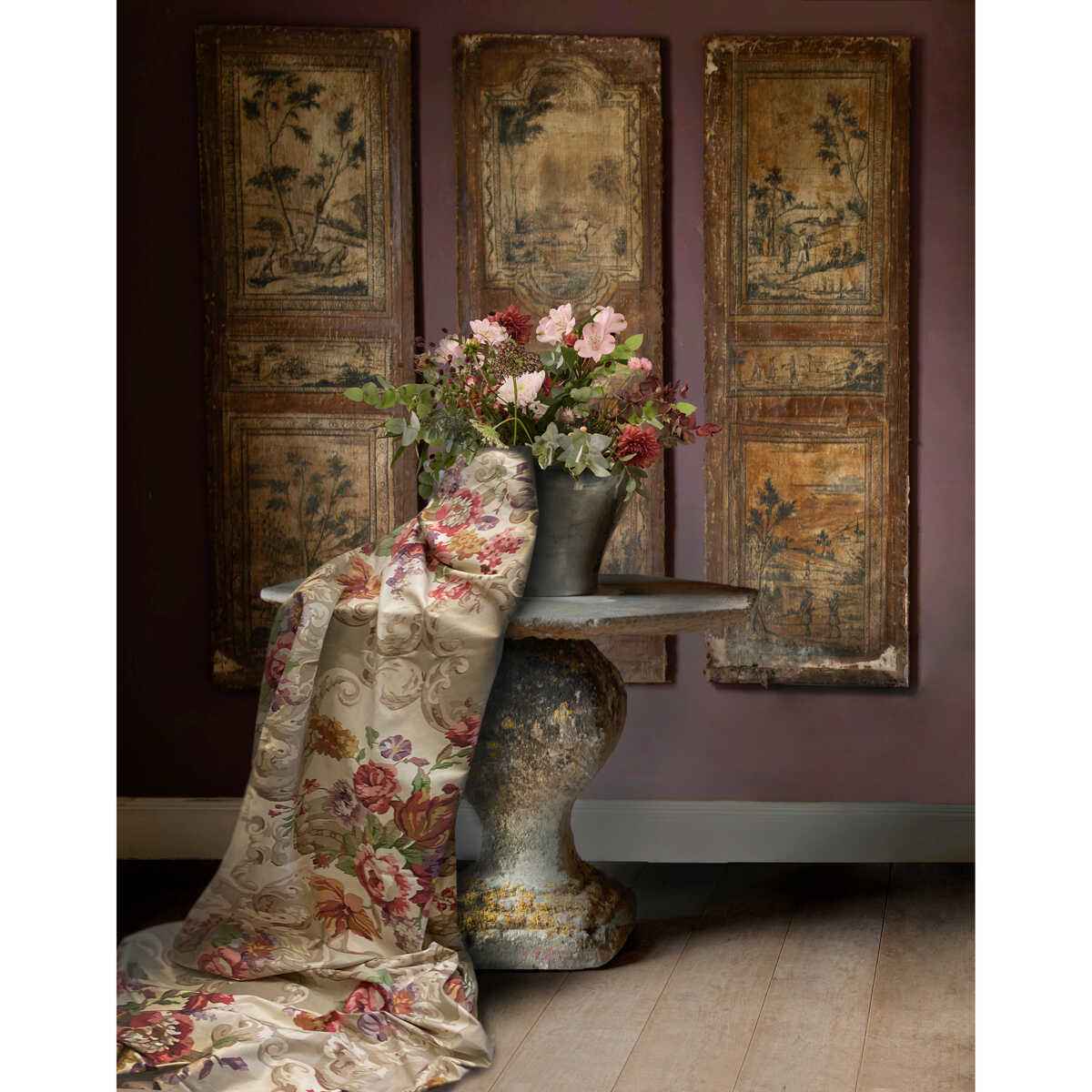 Fd2011v1170 Floral Rococo Red Green Mulberry Fabric - MULBERRY Fabric