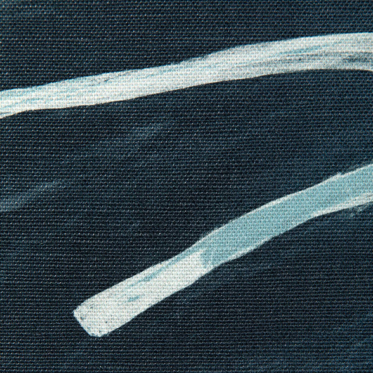 Graffito - Navy - LEE JOFA MODERN Fabric
