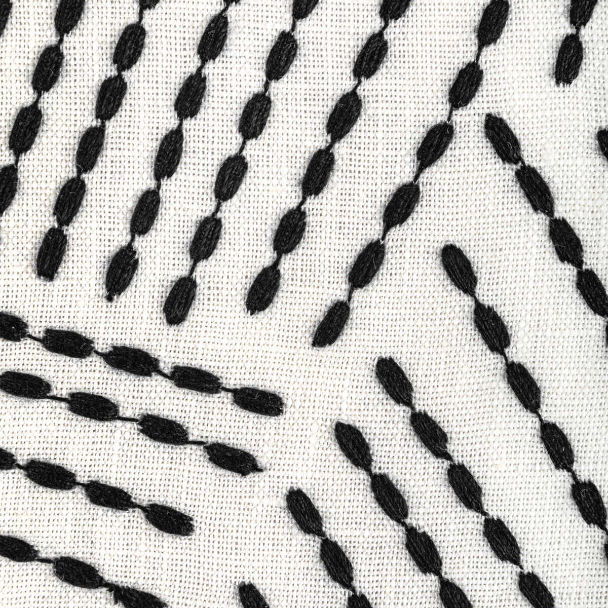 Chord Embroidery - Ebony - LEE JOFA MODERN Fabric