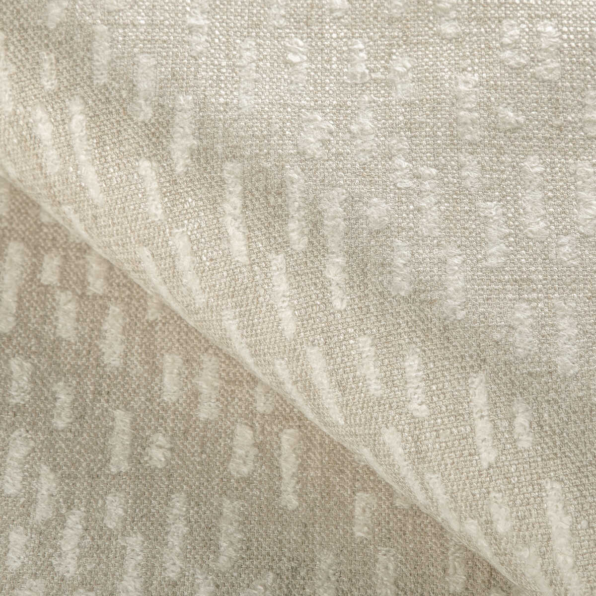 Slew - Oatmeal - LEE JOFA MODERN Fabric