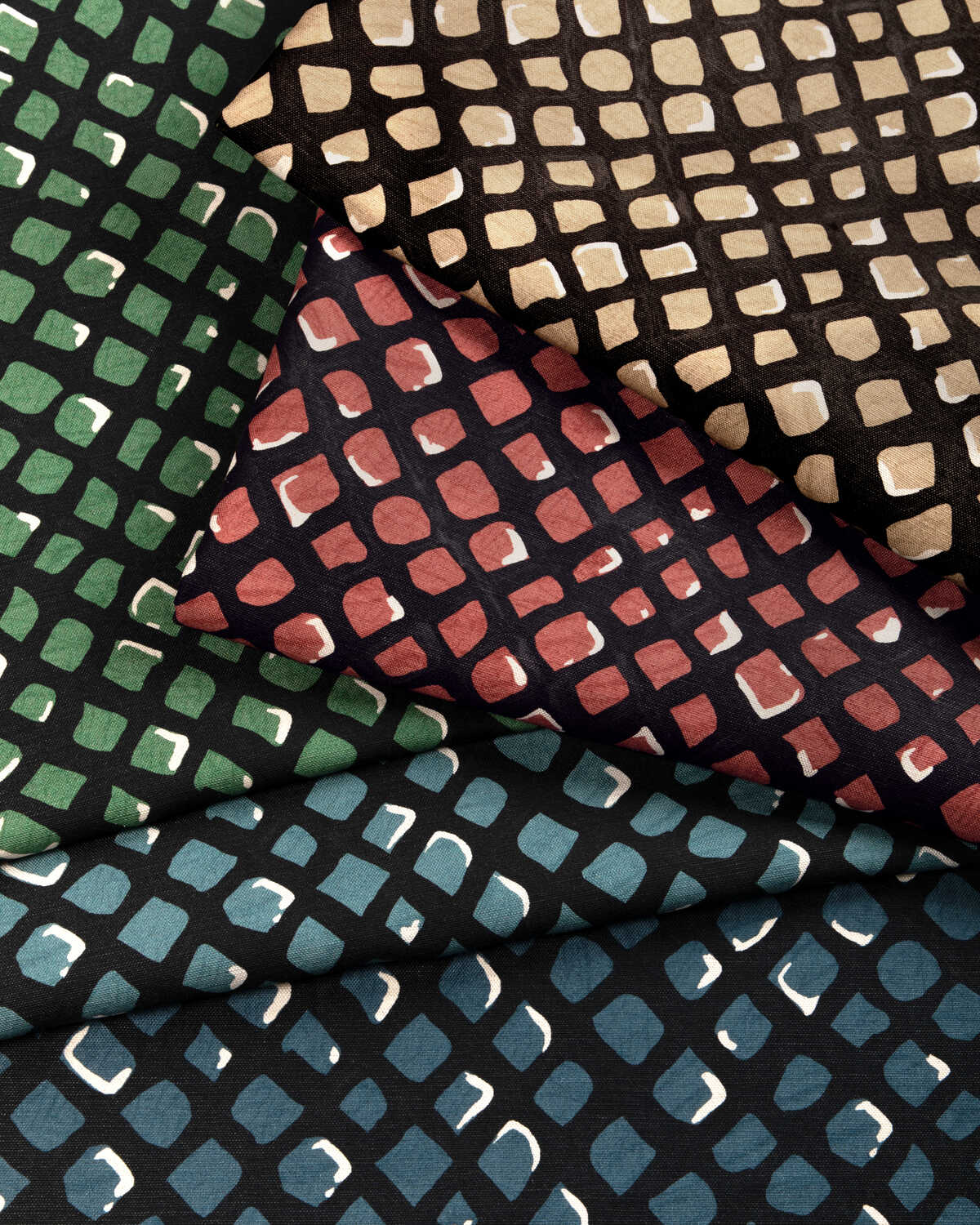Lenox Print - Buff - LEE JOFA MODERN Fabric