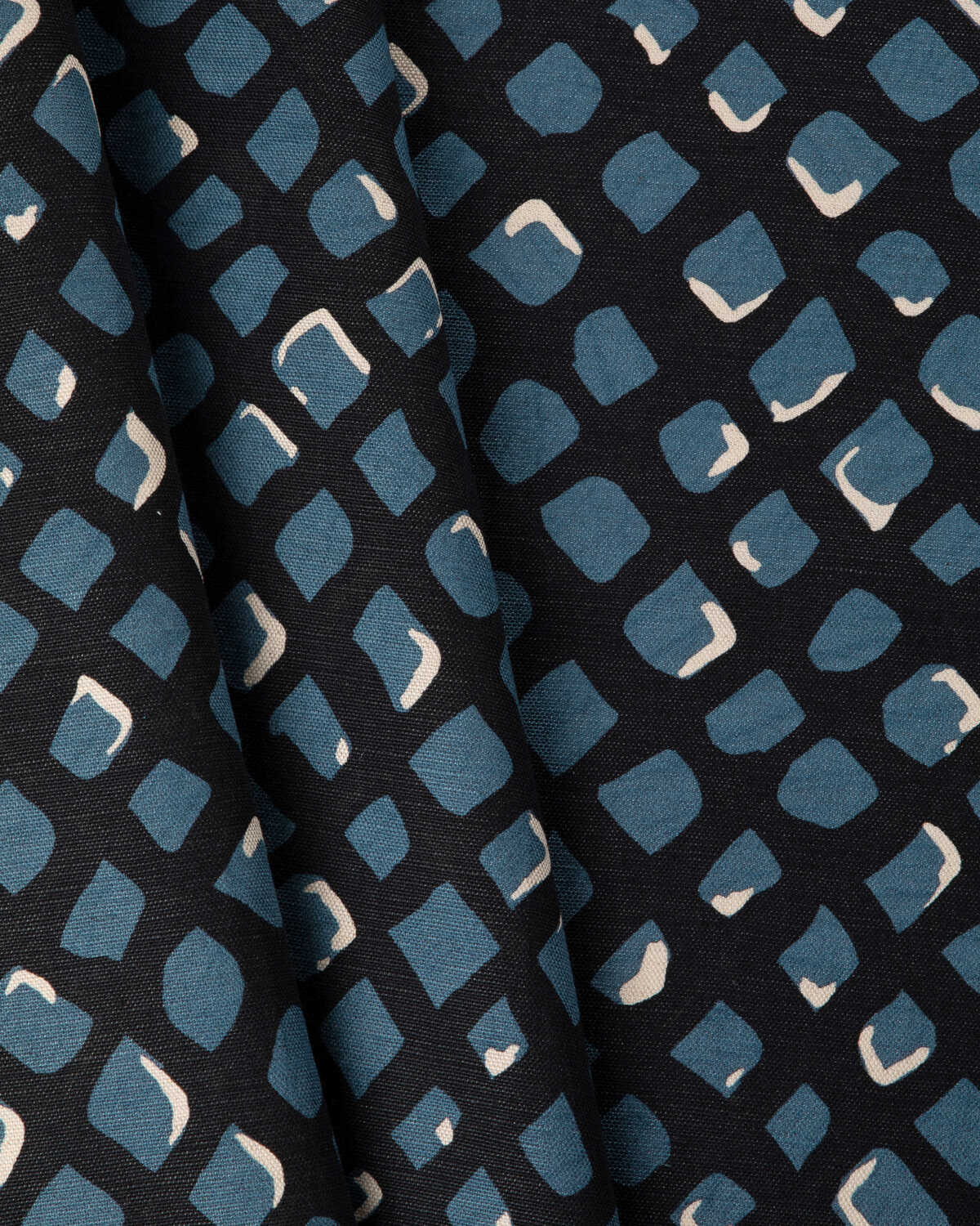 Lenox Print - Denim - LEE JOFA MODERN Fabric