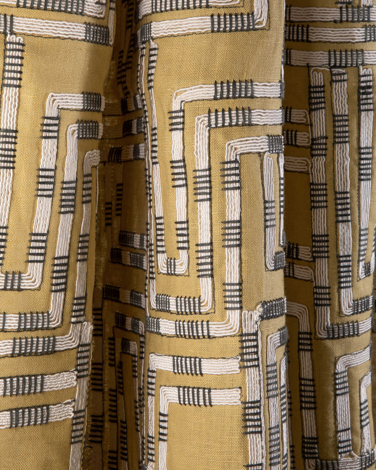 Circuit Emb - Ochre - LEE JOFA MODERN Fabric