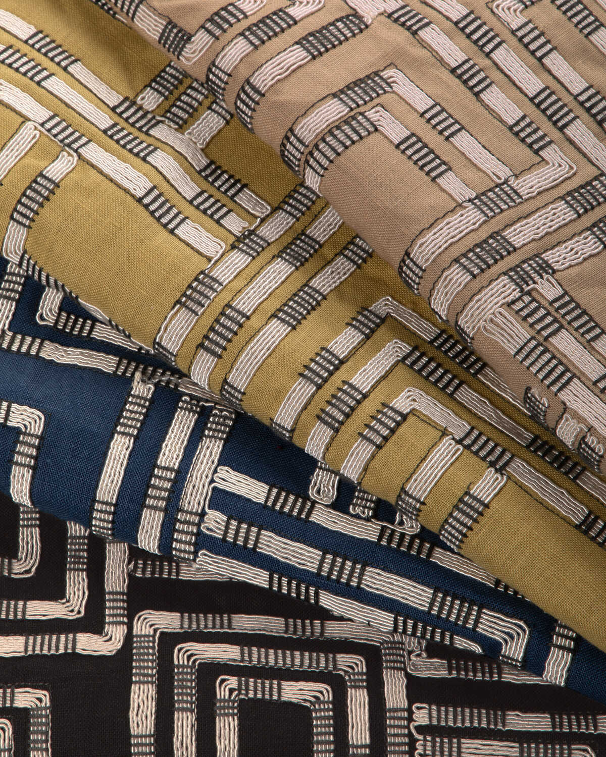 Circuit Emb - Azure - LEE JOFA MODERN Fabric