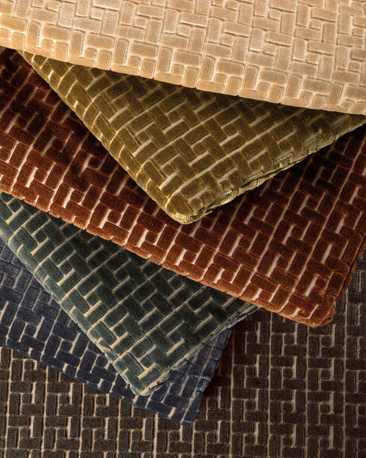 Gwf381840 Fieldstone Velvet Gold Lee Jofa Modern Fabric - LEE JOFA MODERN Fabric
