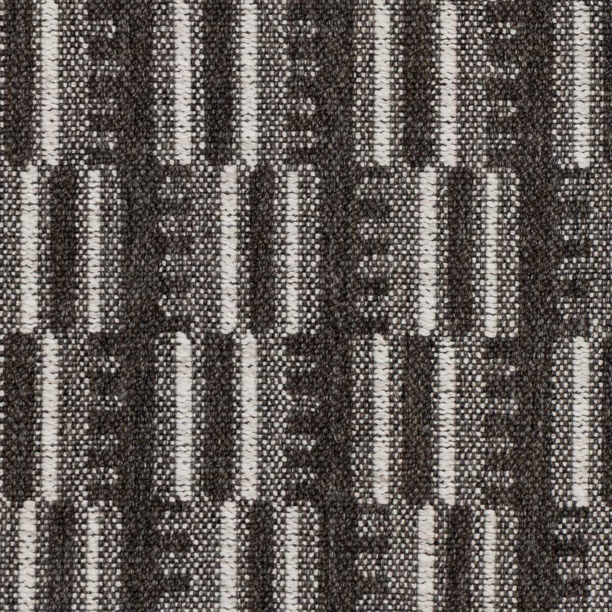 Stratum - Graphite/Pearl - LEE JOFA MODERN Fabric