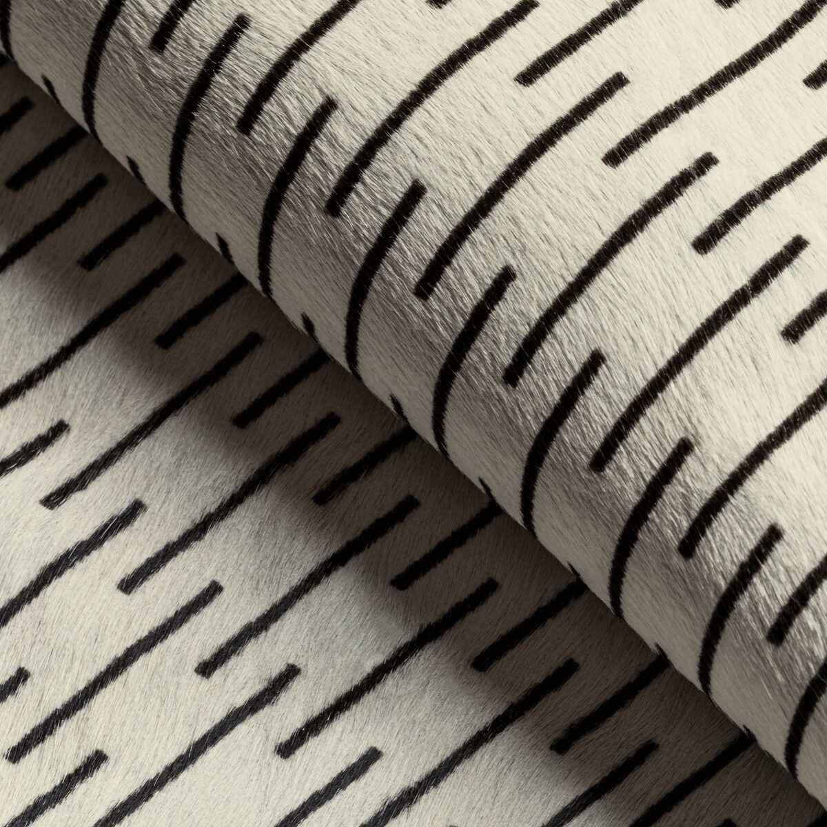 Gwl370210 Pitch Hide Ivory Lee Jofa Modern Fabric - LEE JOFA MODERN Fabric