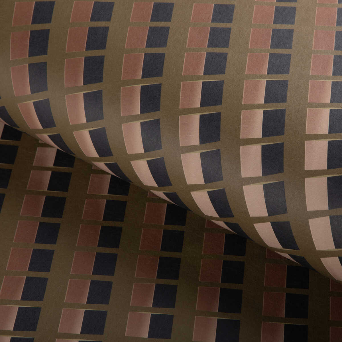 Refrakt Paper - Cerise - LEE JOFA MODERN Wallpaper