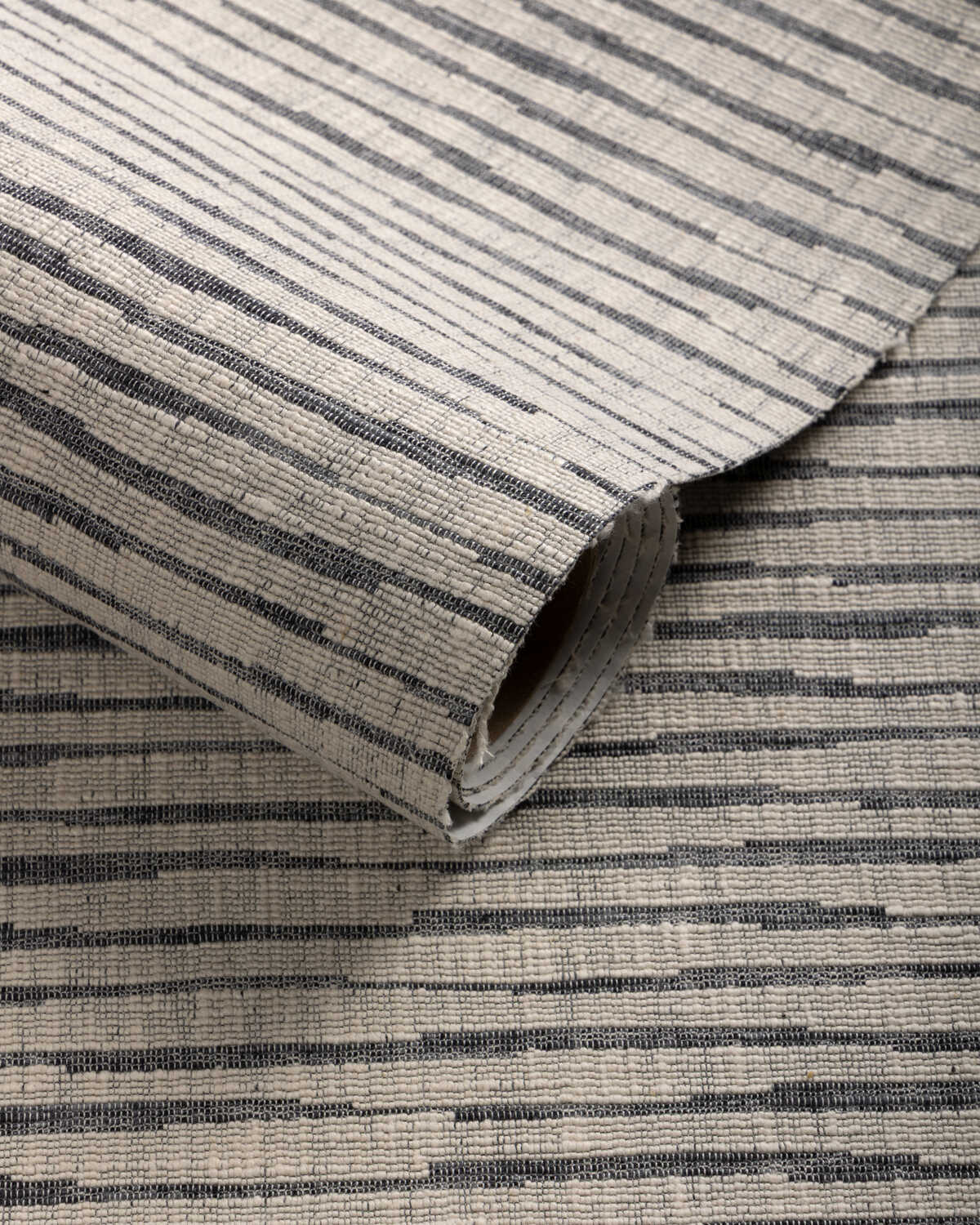 Torin Wc - Ash - LEE JOFA MODERN Wallpaper