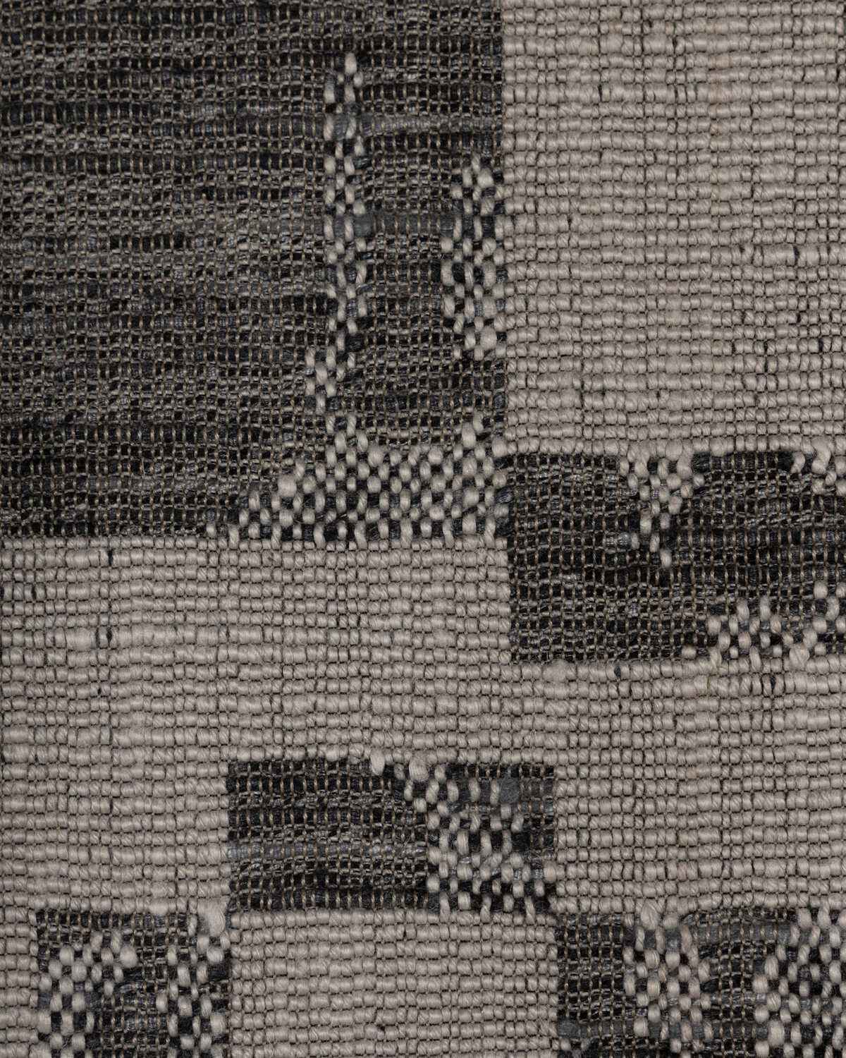 Gwp374411210 Glyph Wc Charcoal Lee Jofa Modern Wallpaper - LEE JOFA MODERN Wallpaper
