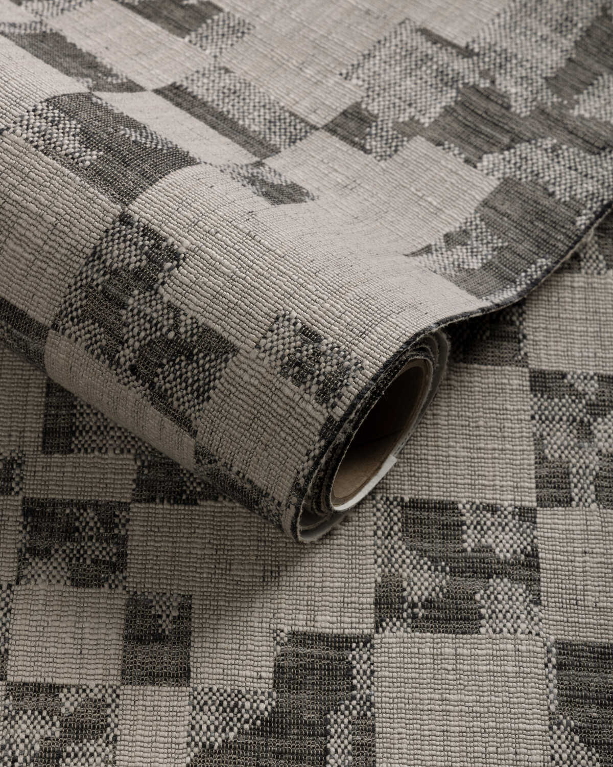 Glyph Wc - Charcoal - LEE JOFA MODERN Wallpaper