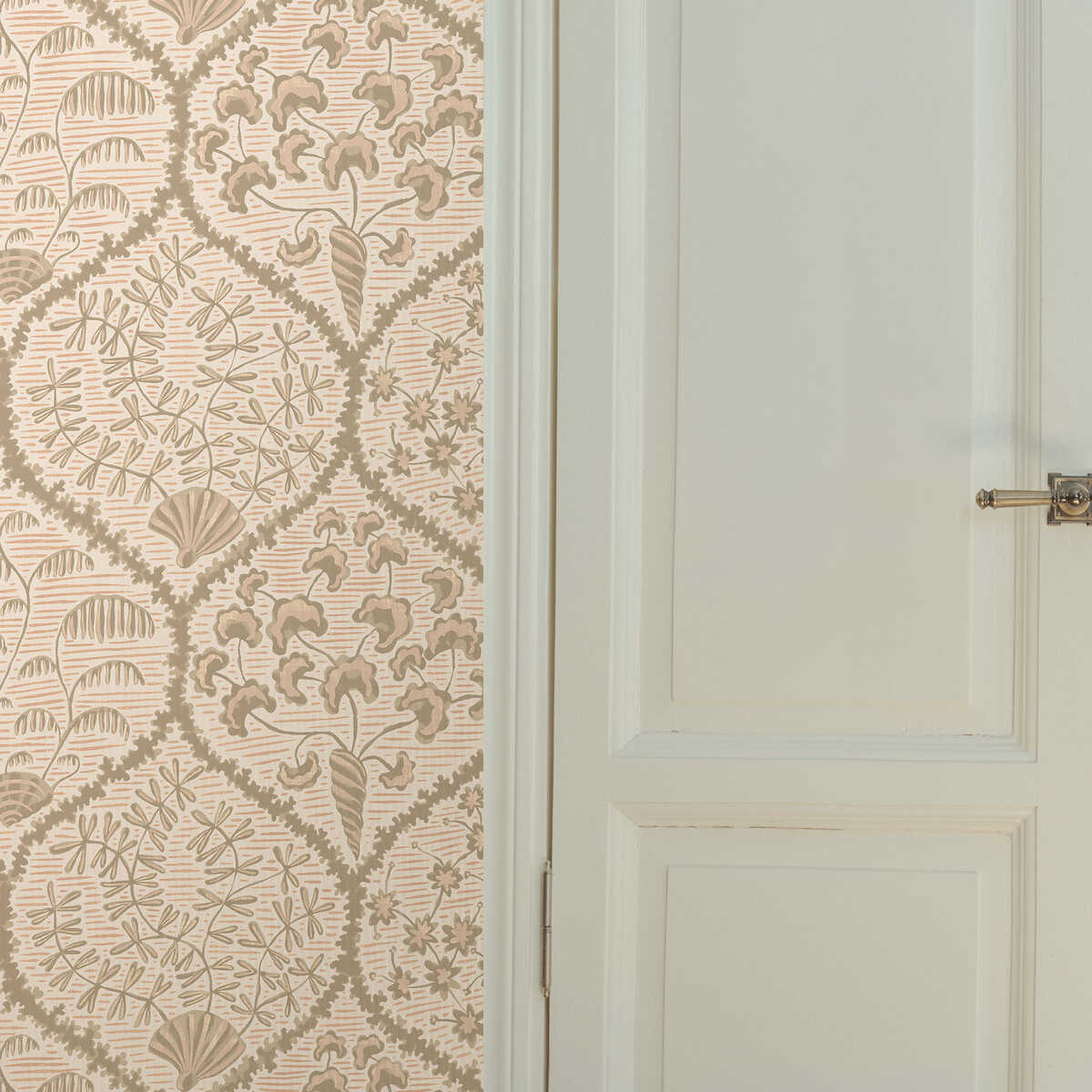 Sowerby - 31 - KRAVET COUTURE Wallpaper