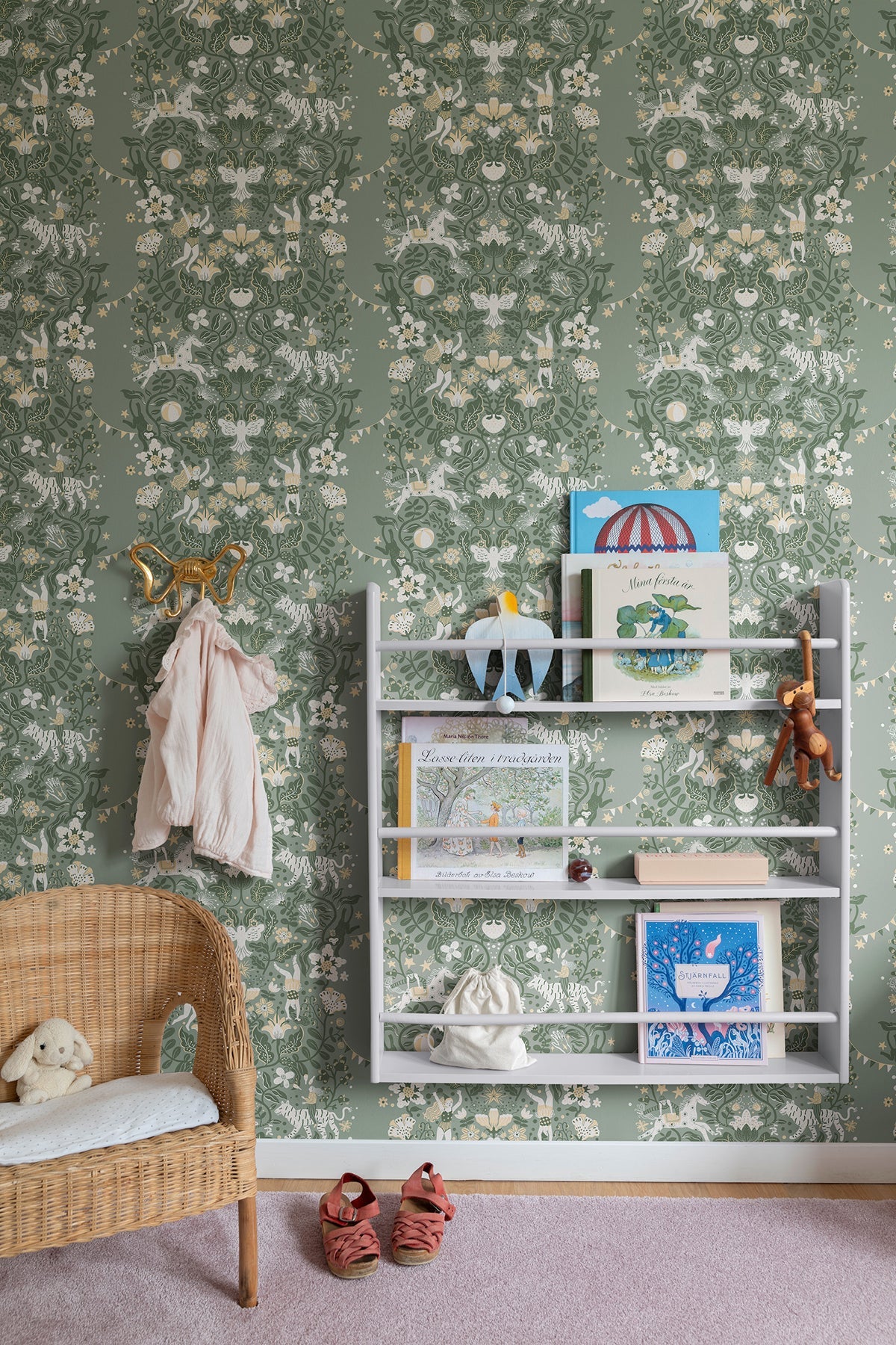 cirkus-wallpaper-sea-green-york-wallcoverings-mb29027