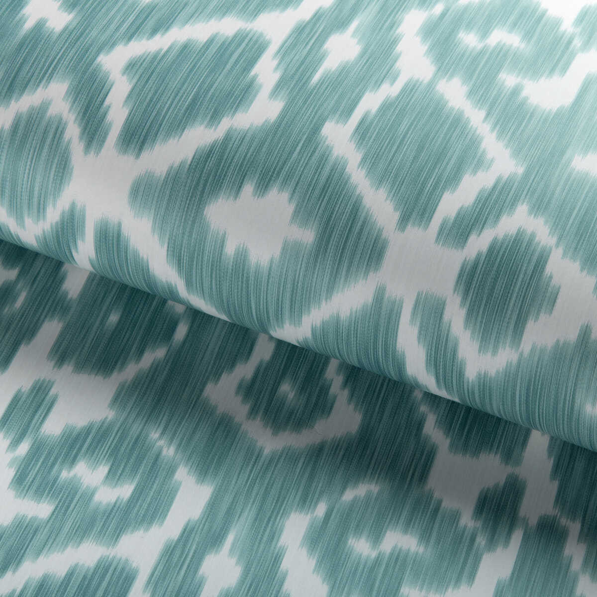 Toponas Paper - Sky - LEE JOFA Wallpaper
