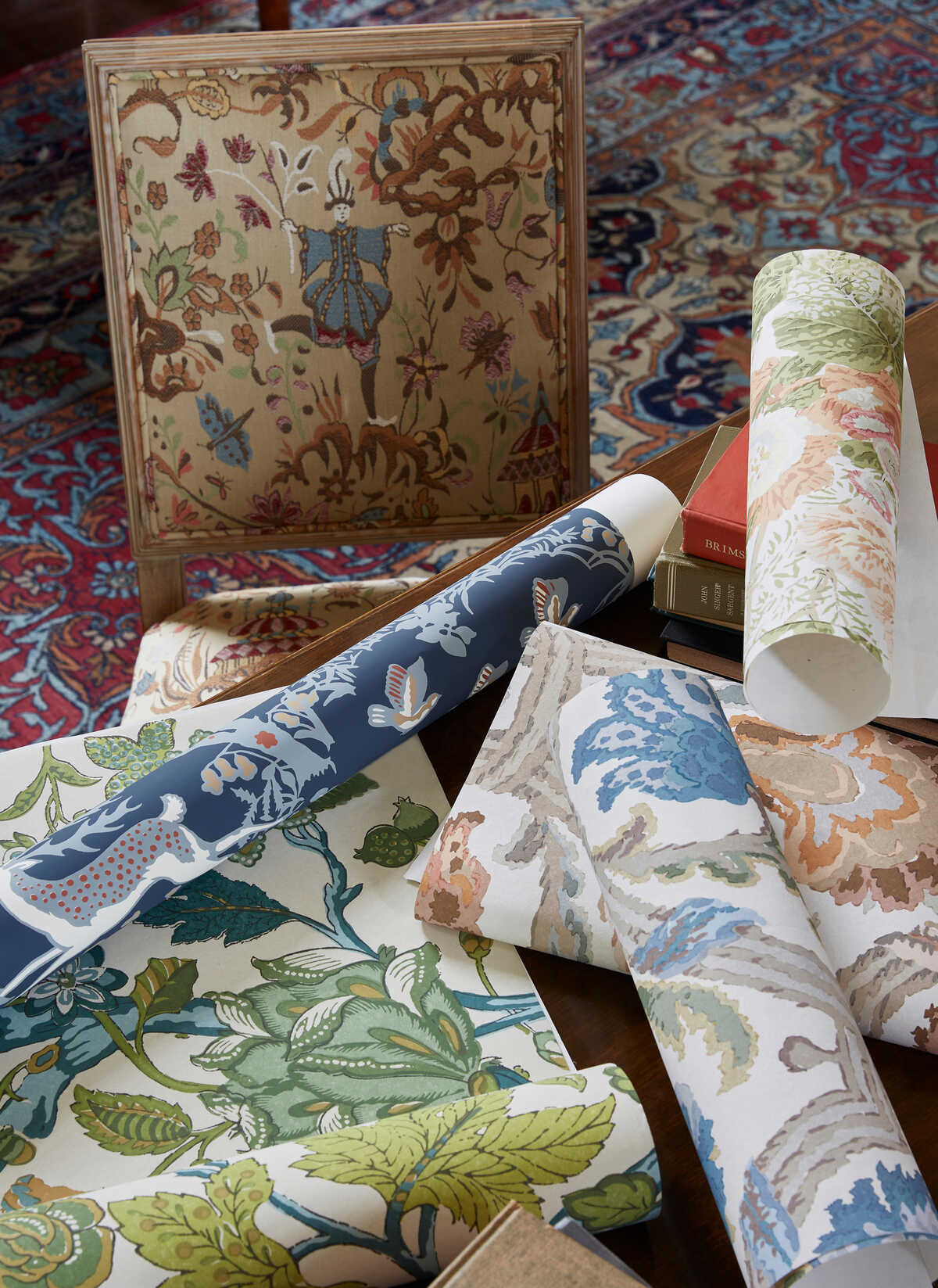 Grand Althea Wp - Apricot/Moss - LEE JOFA Wallpaper
