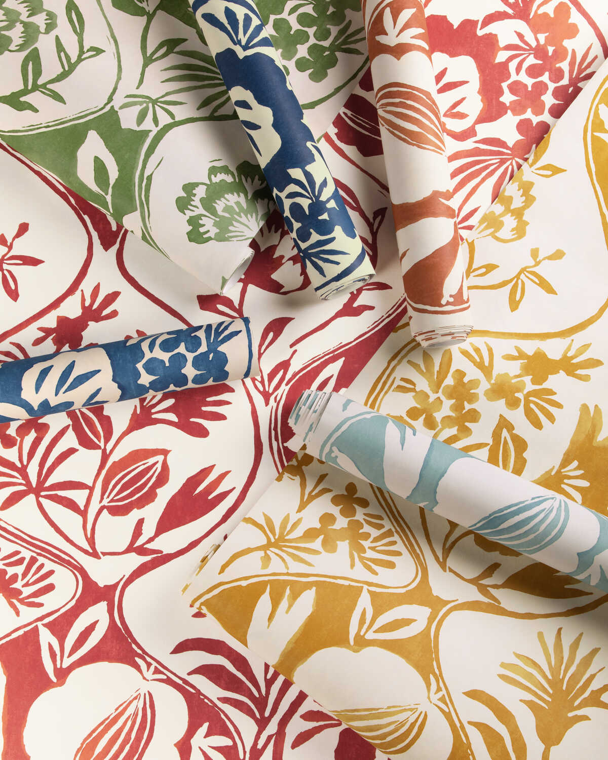 Calathea Paper - Red - LEE JOFA Wallpaper