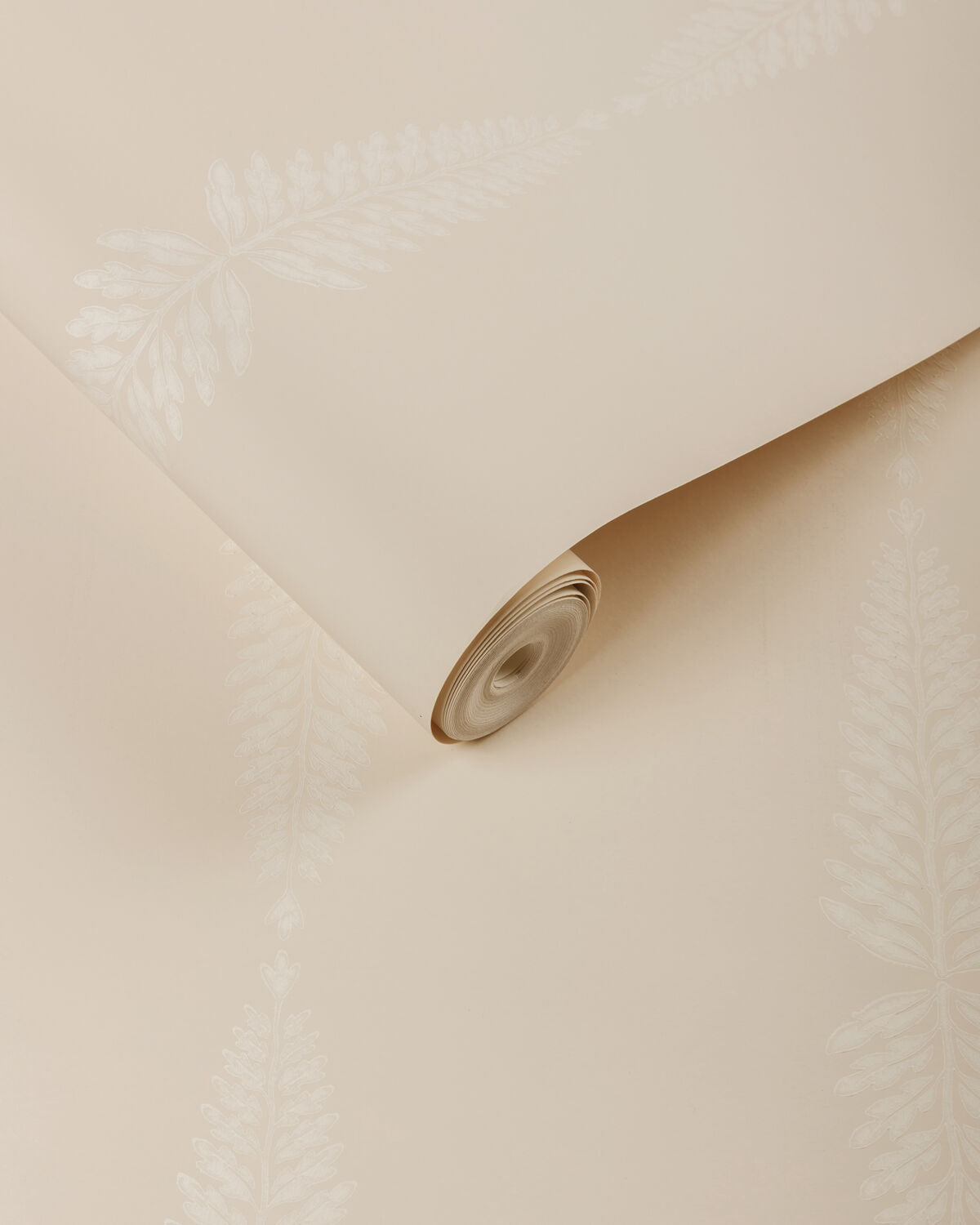 Glade Fern - Beige - Lee Jofa Wallpaper