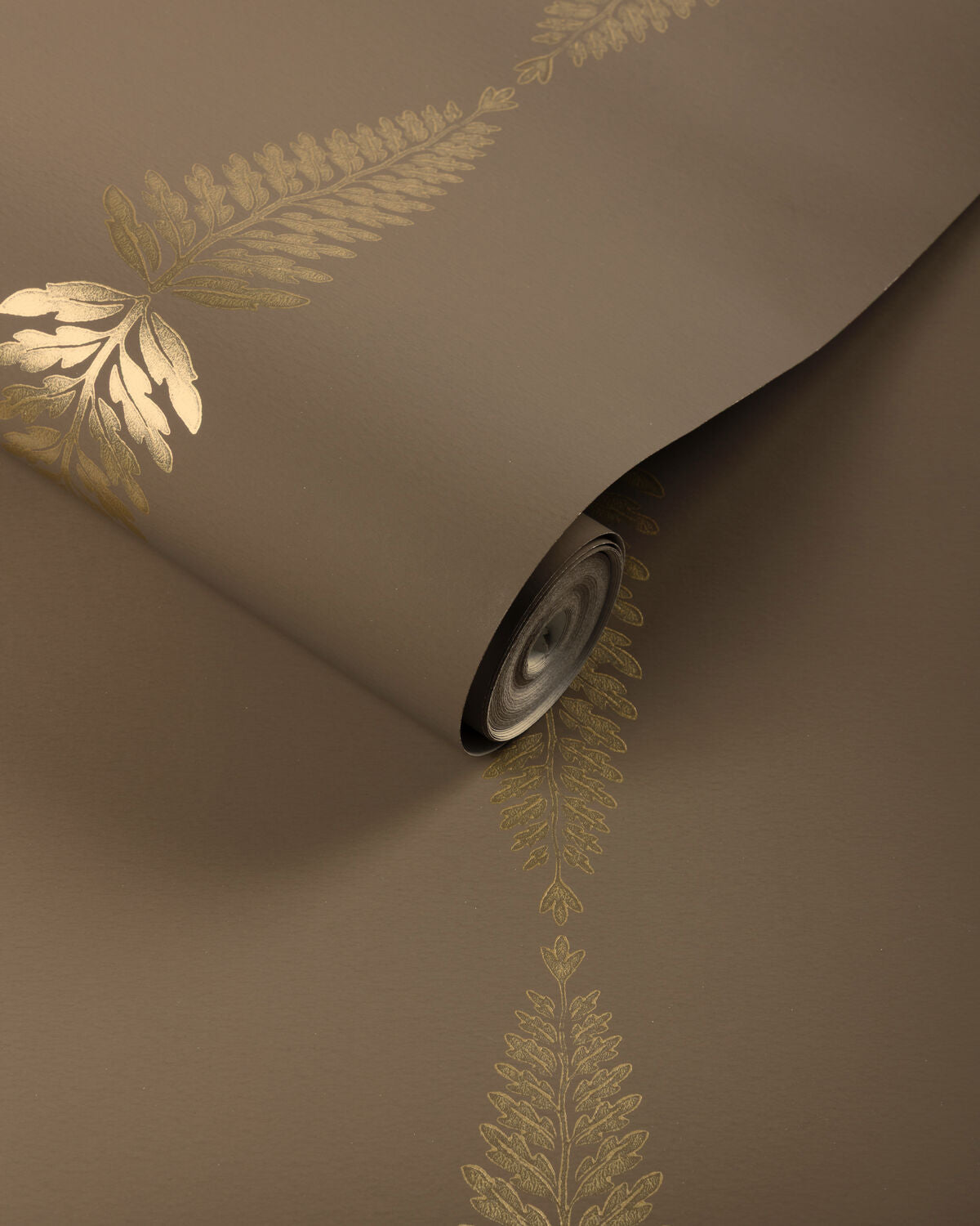 Glade Fern - Carob - Lee Jofa Wallpaper