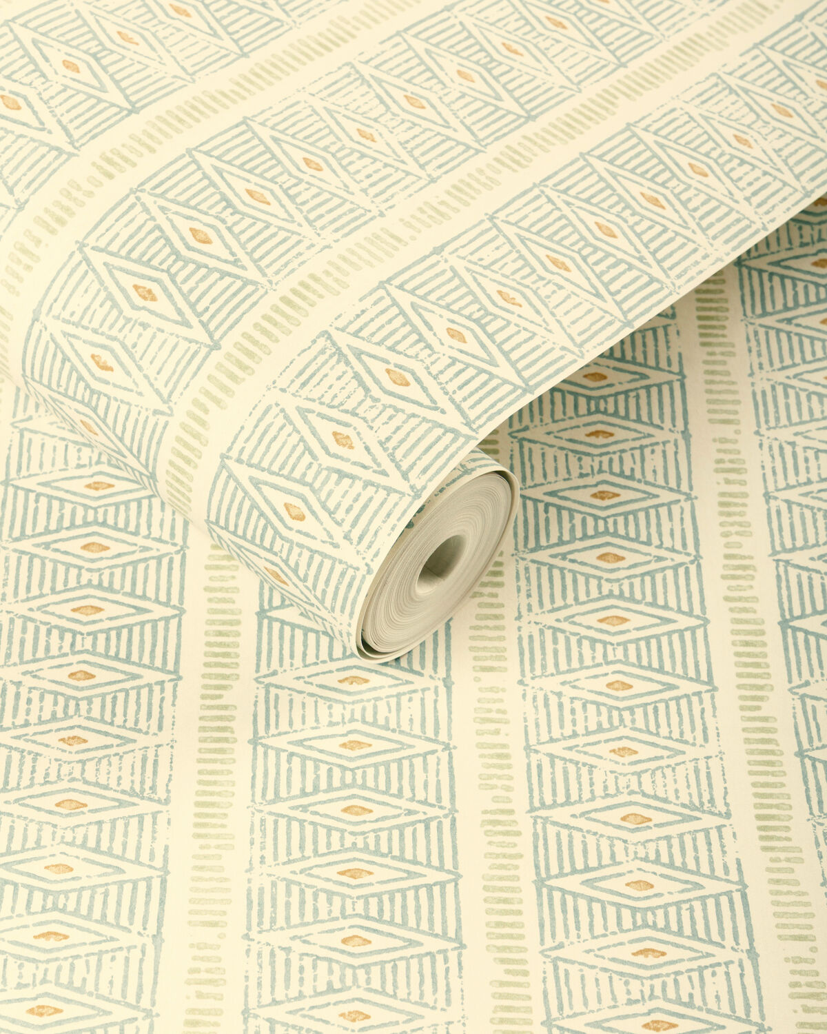 Hawkins Wc - Sky - Lee Jofa Wallpaper