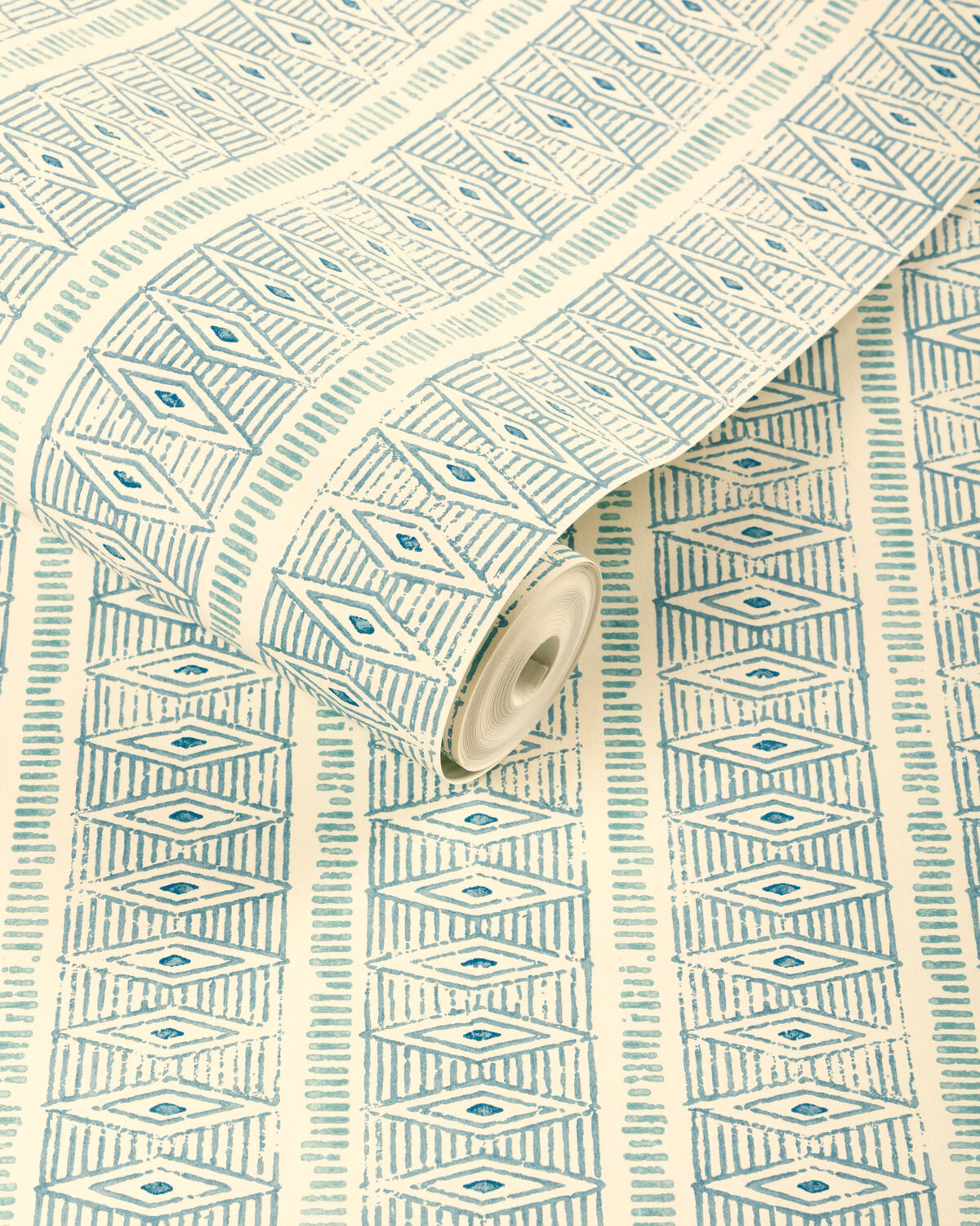 Hawkins Wc - Ocean - Lee Jofa Wallpaper