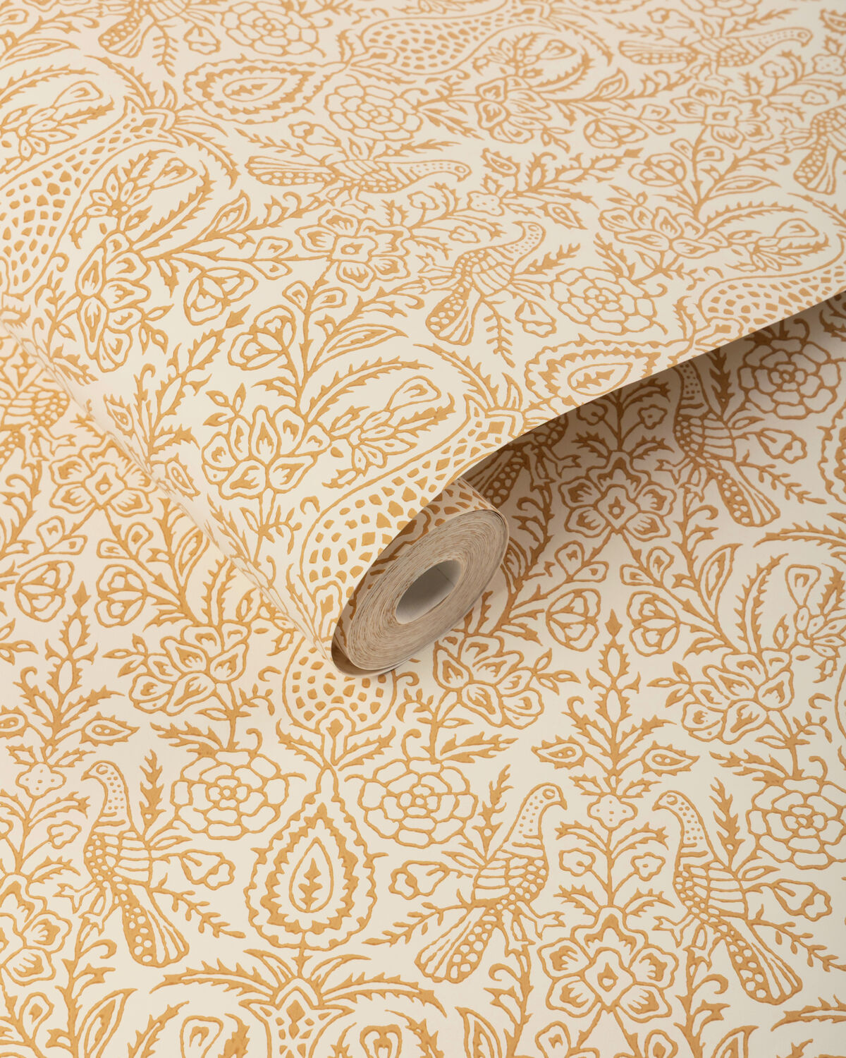 Haven Wc - Gold - Lee Jofa Wallpaper