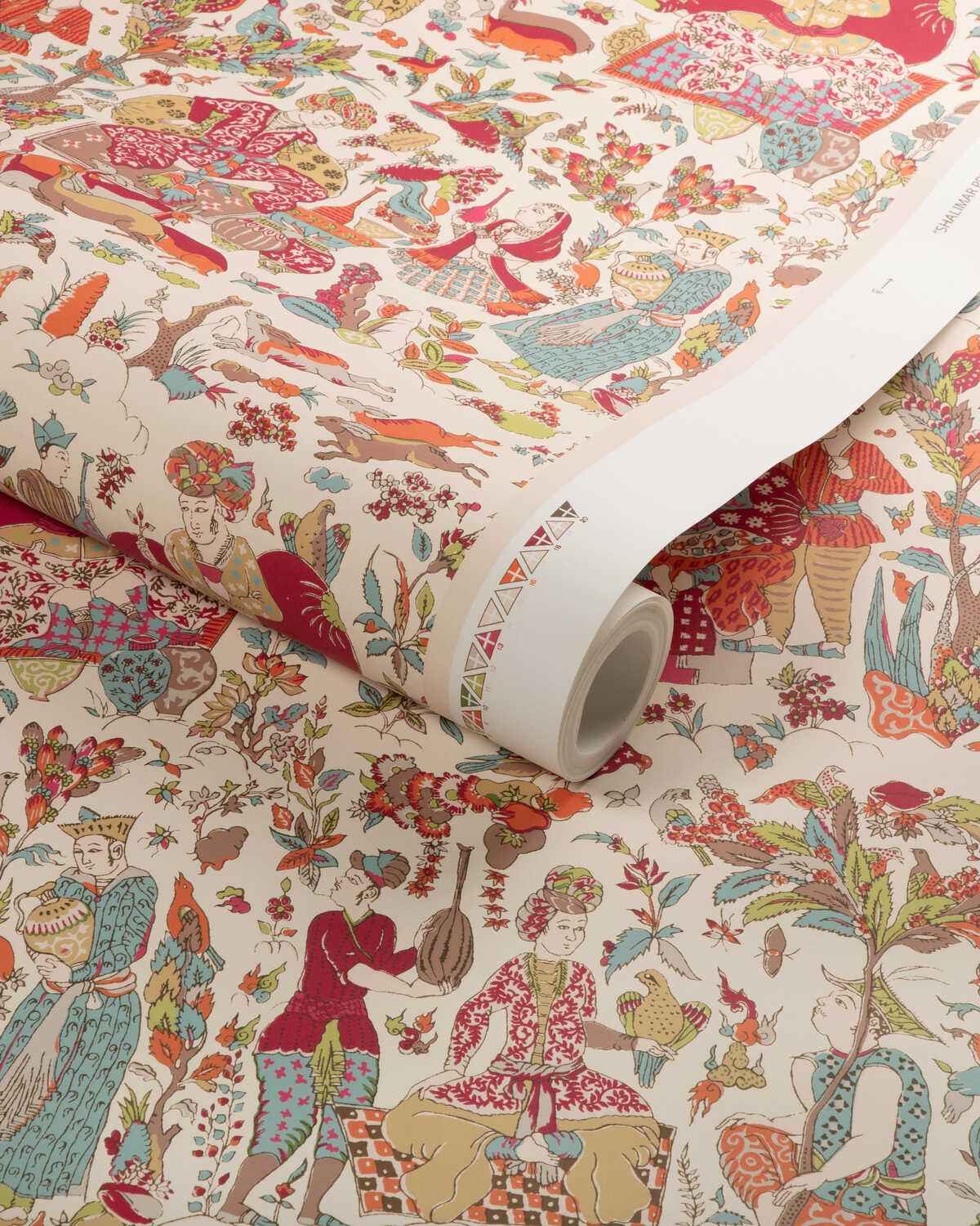Shalimar-Berry-Sand-Brunschwig-Fils-Wallpaper - BRUNSCHWIG & FILS Wallpaper