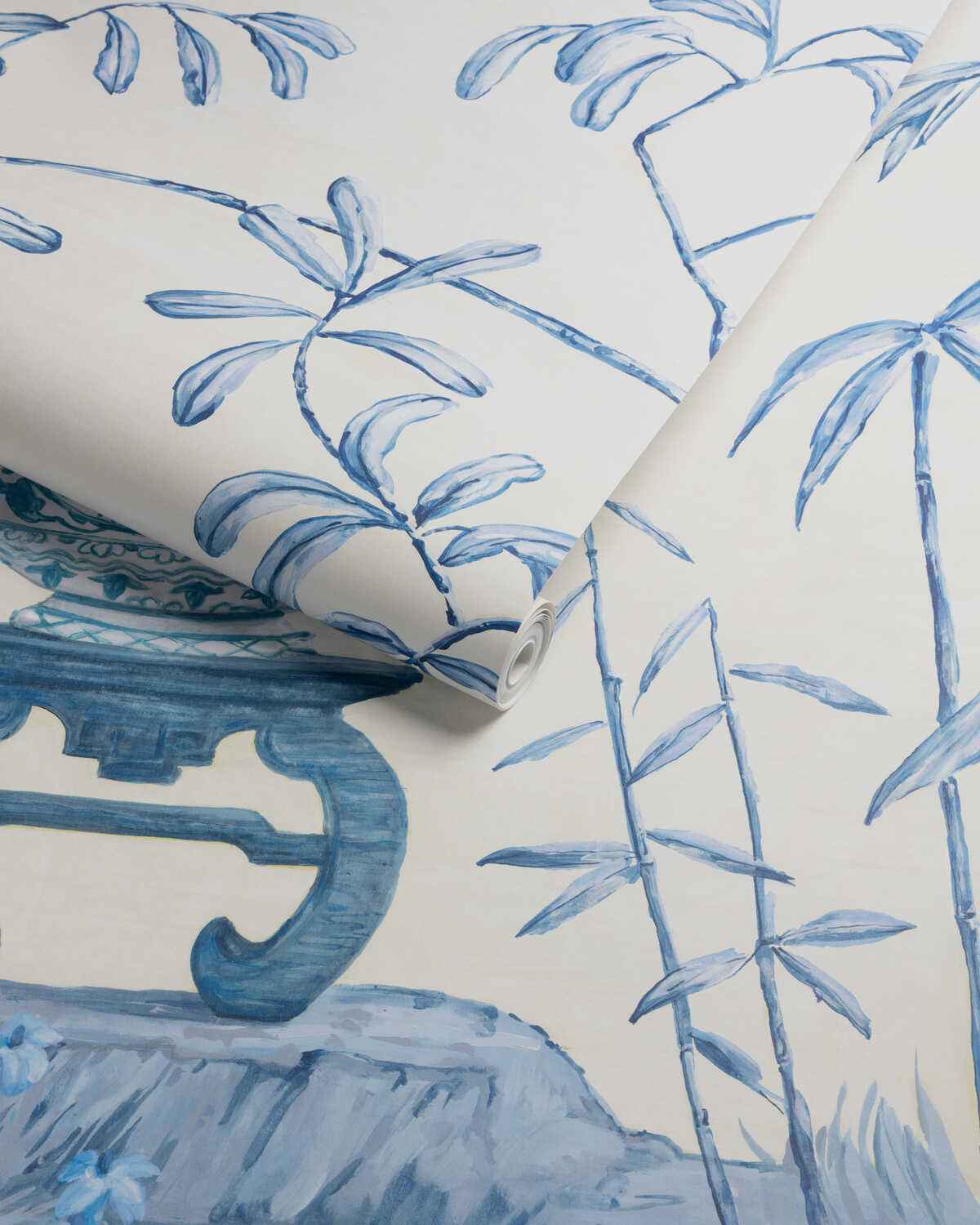 Jardin-Yili-Mural-Delft-Brunschwig-Fils-Wallpaper - BRUNSCHWIG & FILS Wallpaper