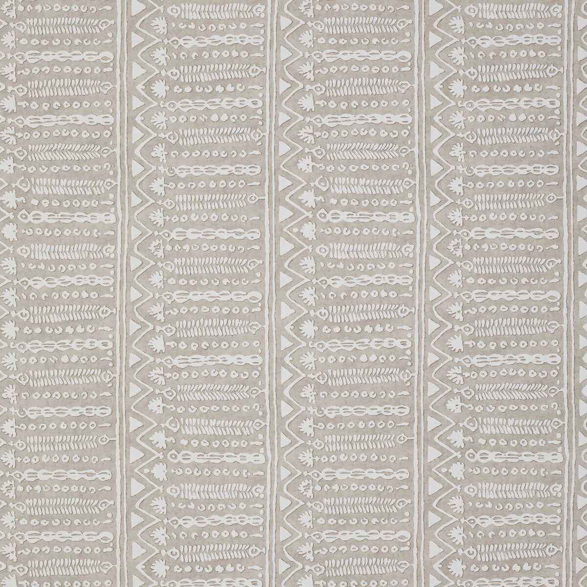Abingdon-Wp-Sand-Lee-Jofa-Wallpaper