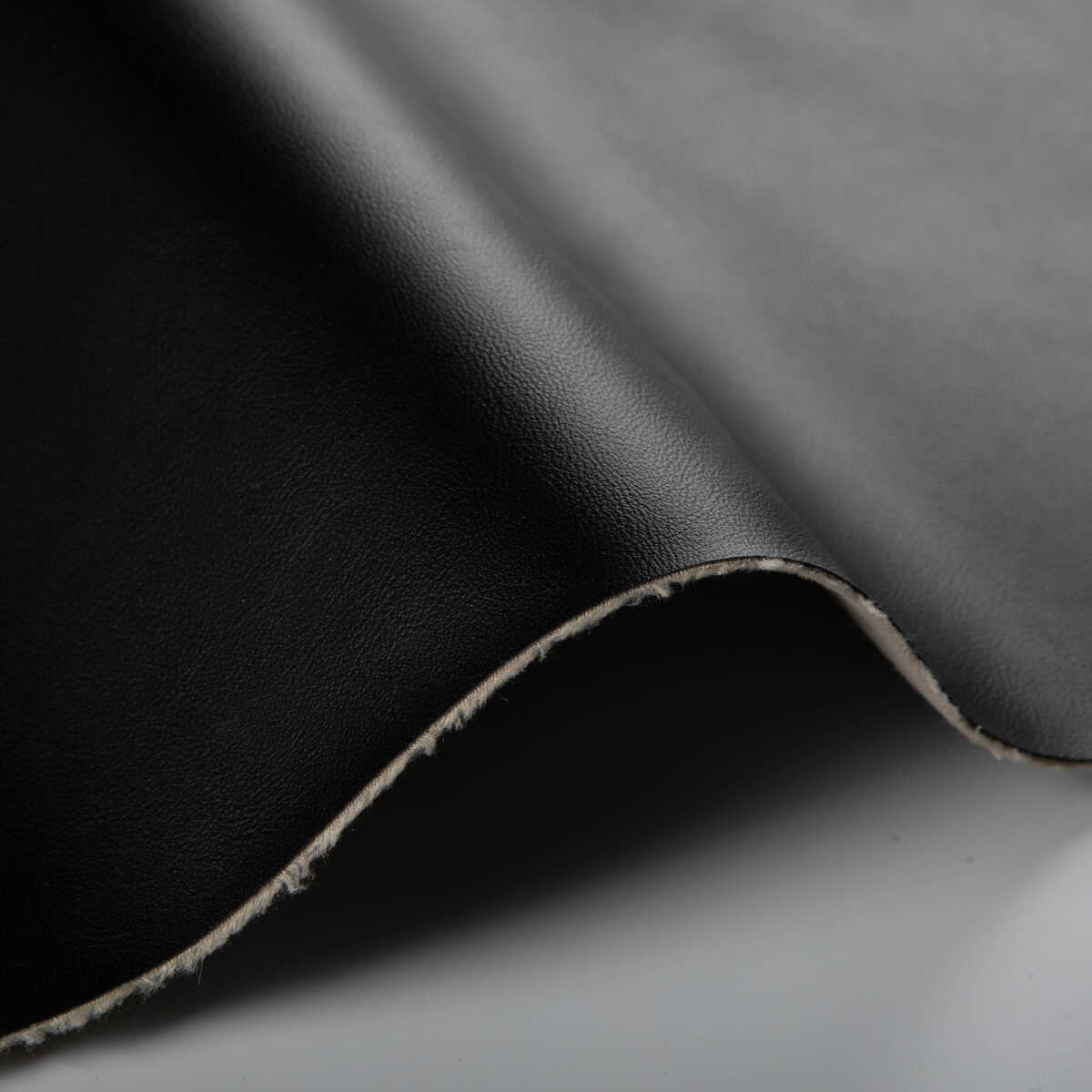 Rand - Stallion - KRAVET CONTRACT Fabric