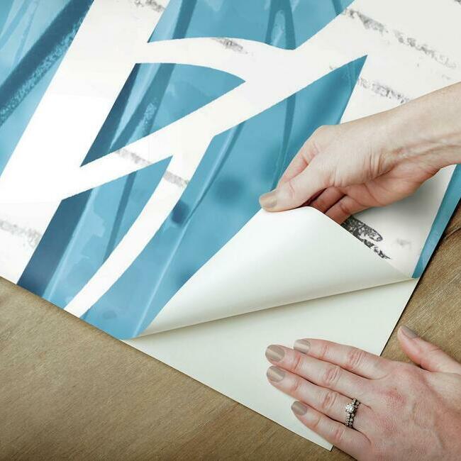 disney-frozen-2-woodland-tree-peel-and-stick-wall-mural-original-york-wallcoverings-rmk11415m