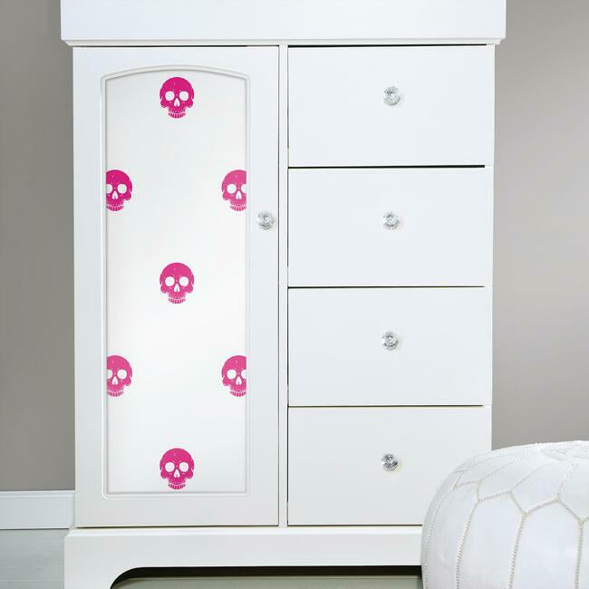 disney-cruella-glamour-skulls-peel-stick-wallpaper-pink-york-wallcoverings-rmk12123rl