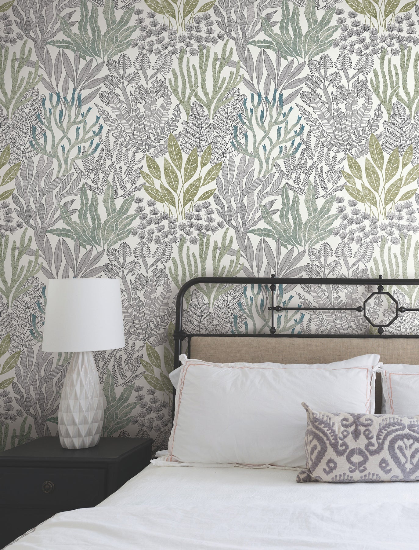 coral-leaves-wallpaper-blue-green-york-wallcoverings-rt7803