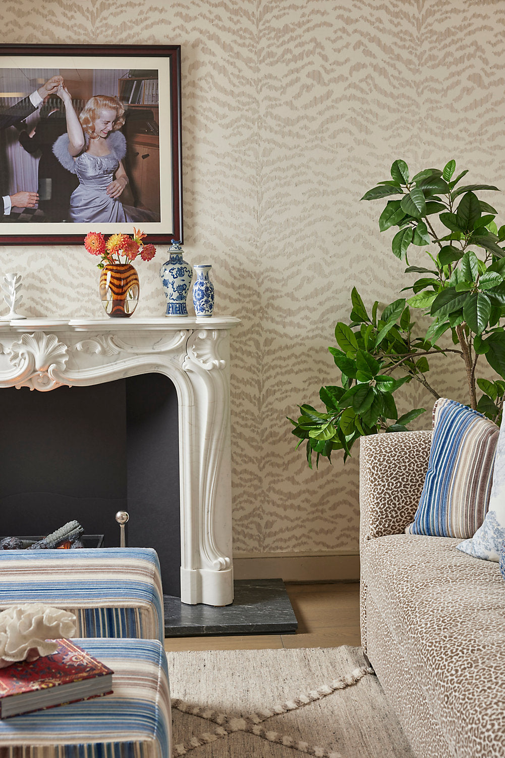 TIGRESS WALLCOVERING Frost SC WP88506 0001 by Scalamandre Wallcovering