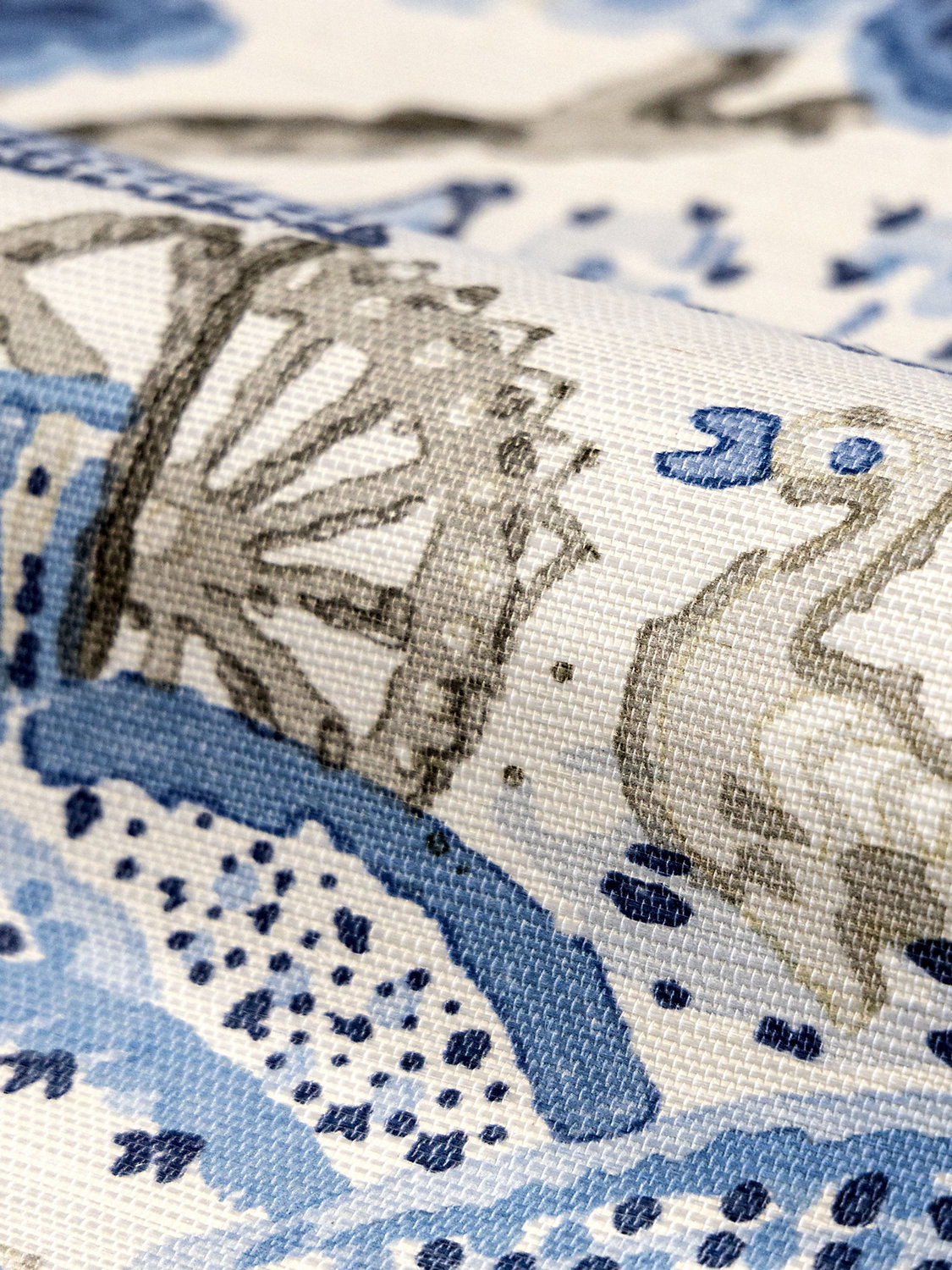 KELMESCOTT WALLCOVERING Porcelain SC WP88588 0001 by Scalamandre