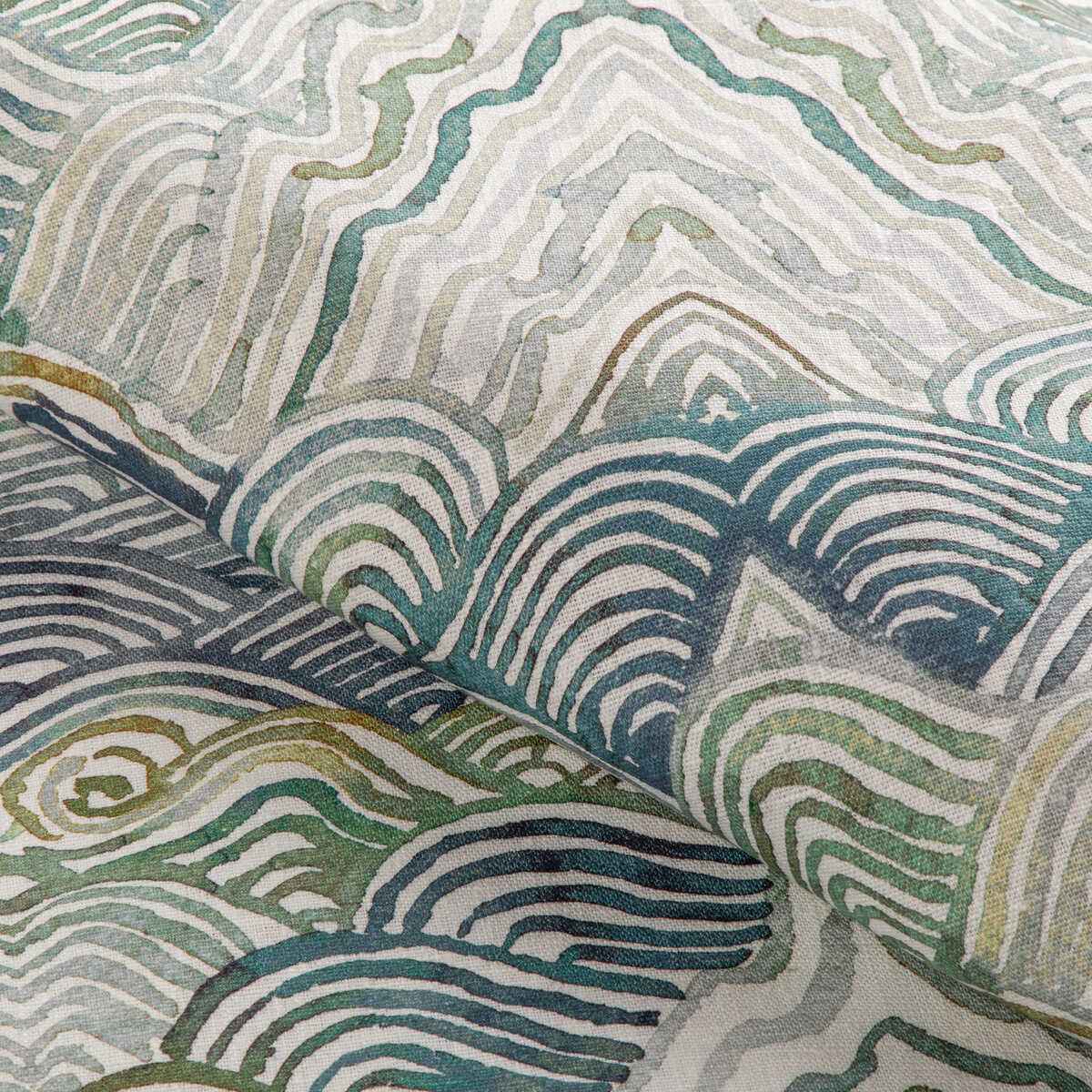 Shangri-La-Verde-Kravet-Couture-Fabric - KRAVET COUTURE Fabric