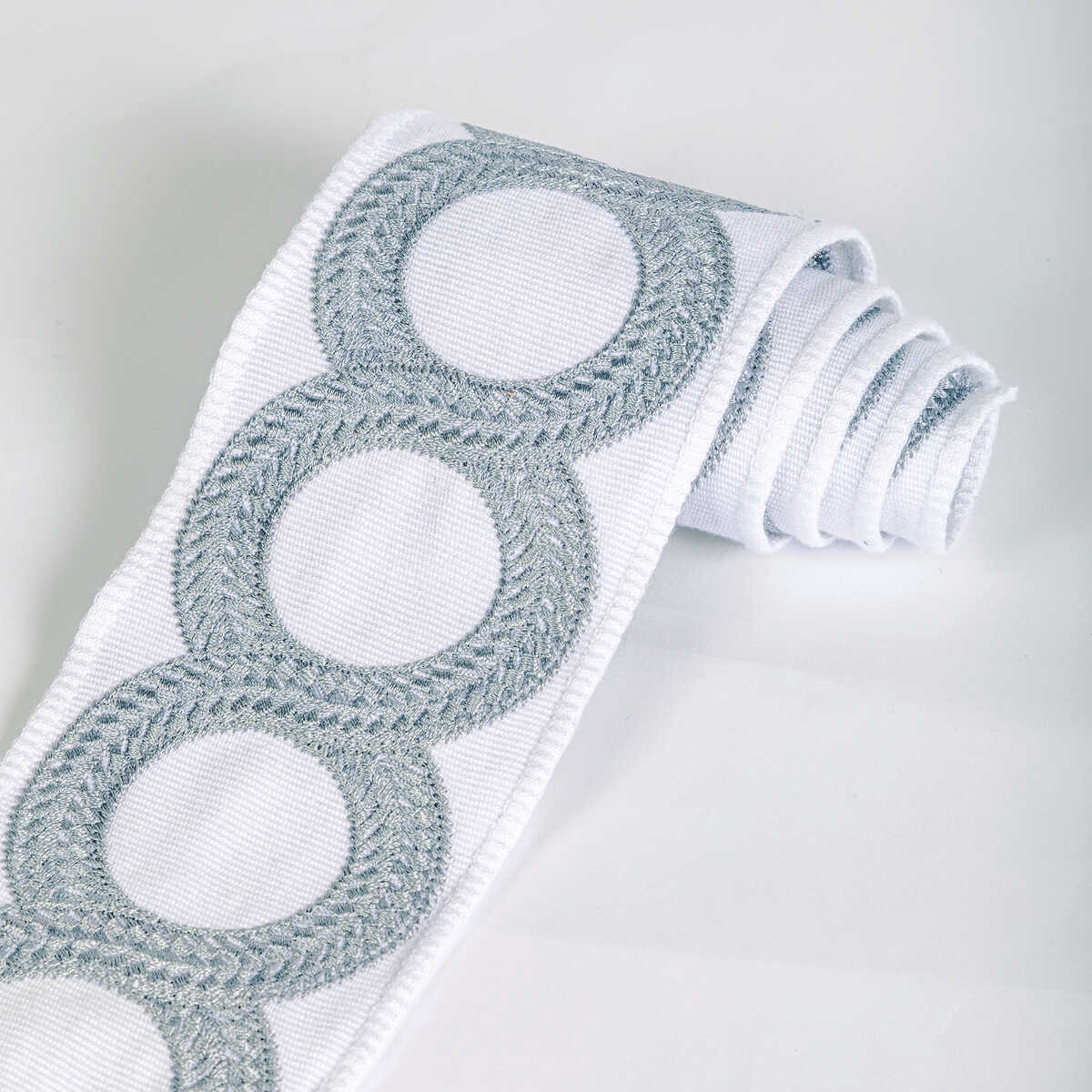 Looped Tape - Silvermist - KRAVET COUTURE Recortar