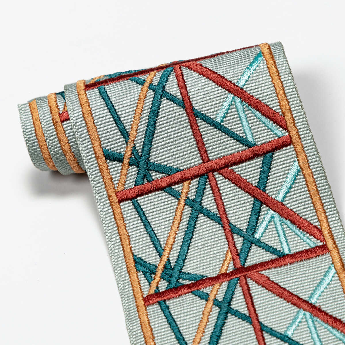 Simpatico Tape - Coral - LEE JOFA MODERN Trim