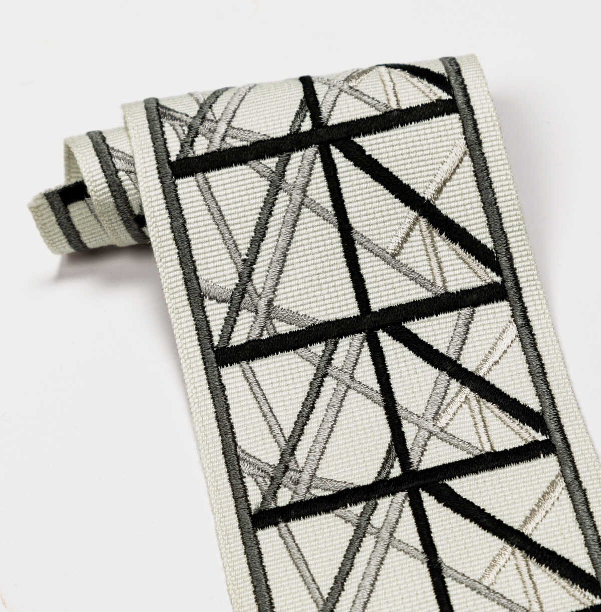Simpatico Tape - Tusk - LEE JOFA MODERN Trim