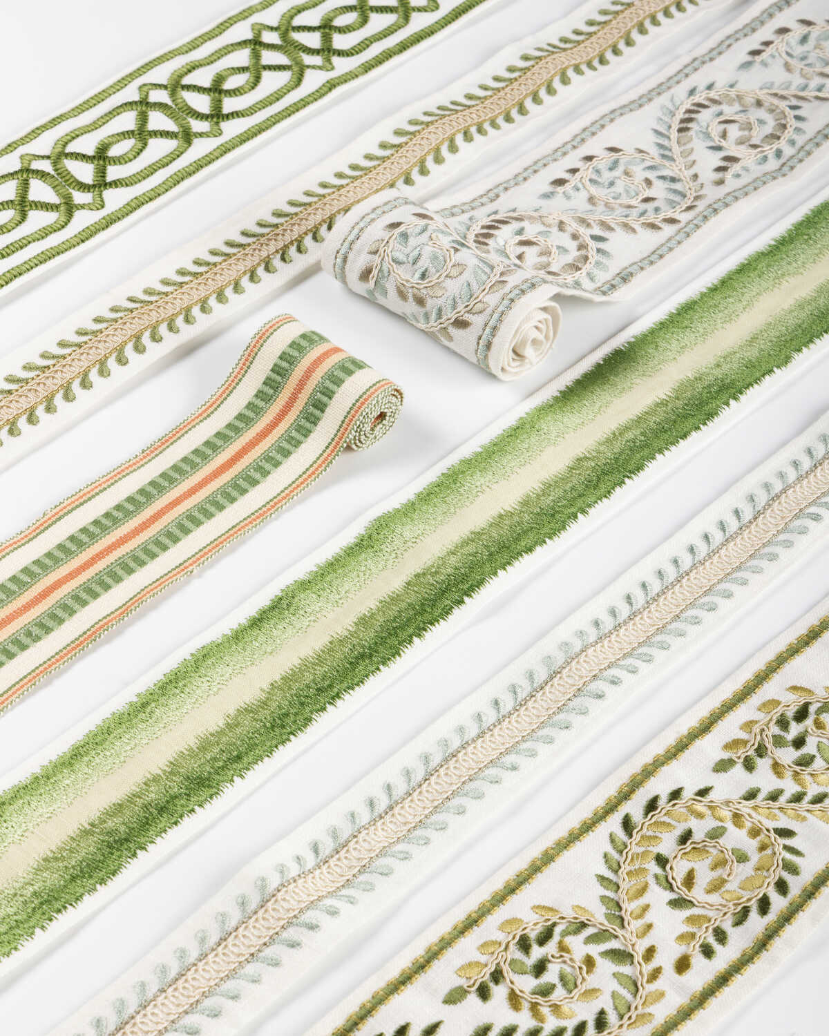 Haynes Emb Tape - Leaf - LEE JOFA Trim