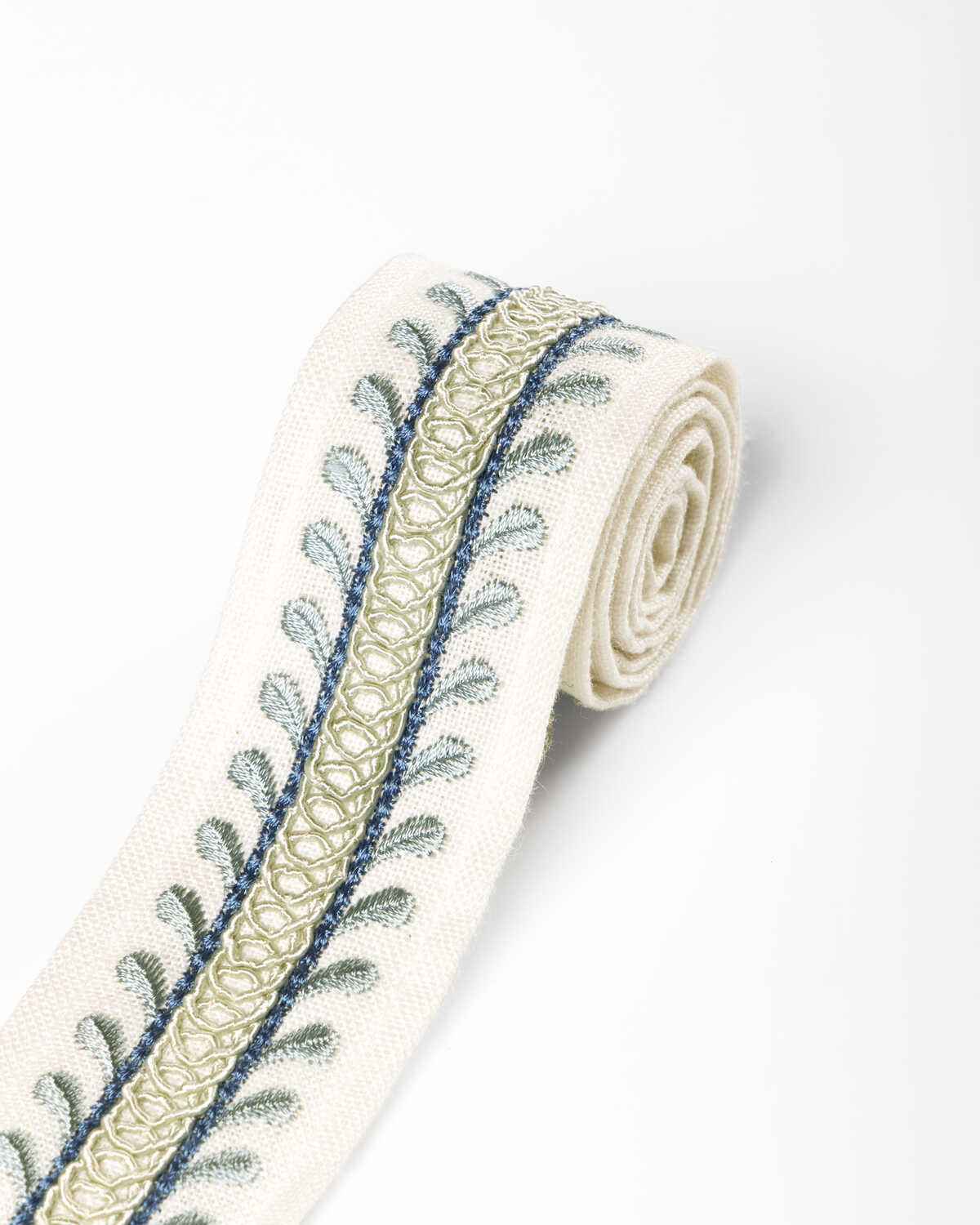 Tapton-Emb-Tape-Horizon-Lee-Jofa-Trim - LEE JOFA Trim