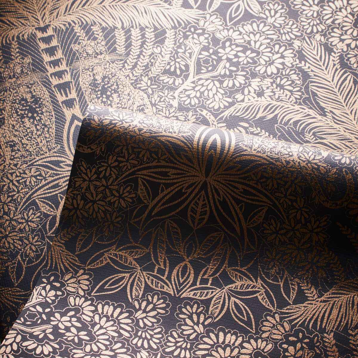 Leopardo-Copper-Midnight-Wp-Clarke-And-Clarke-Wallpaper - CLARKE AND CLARKE Wallpaper