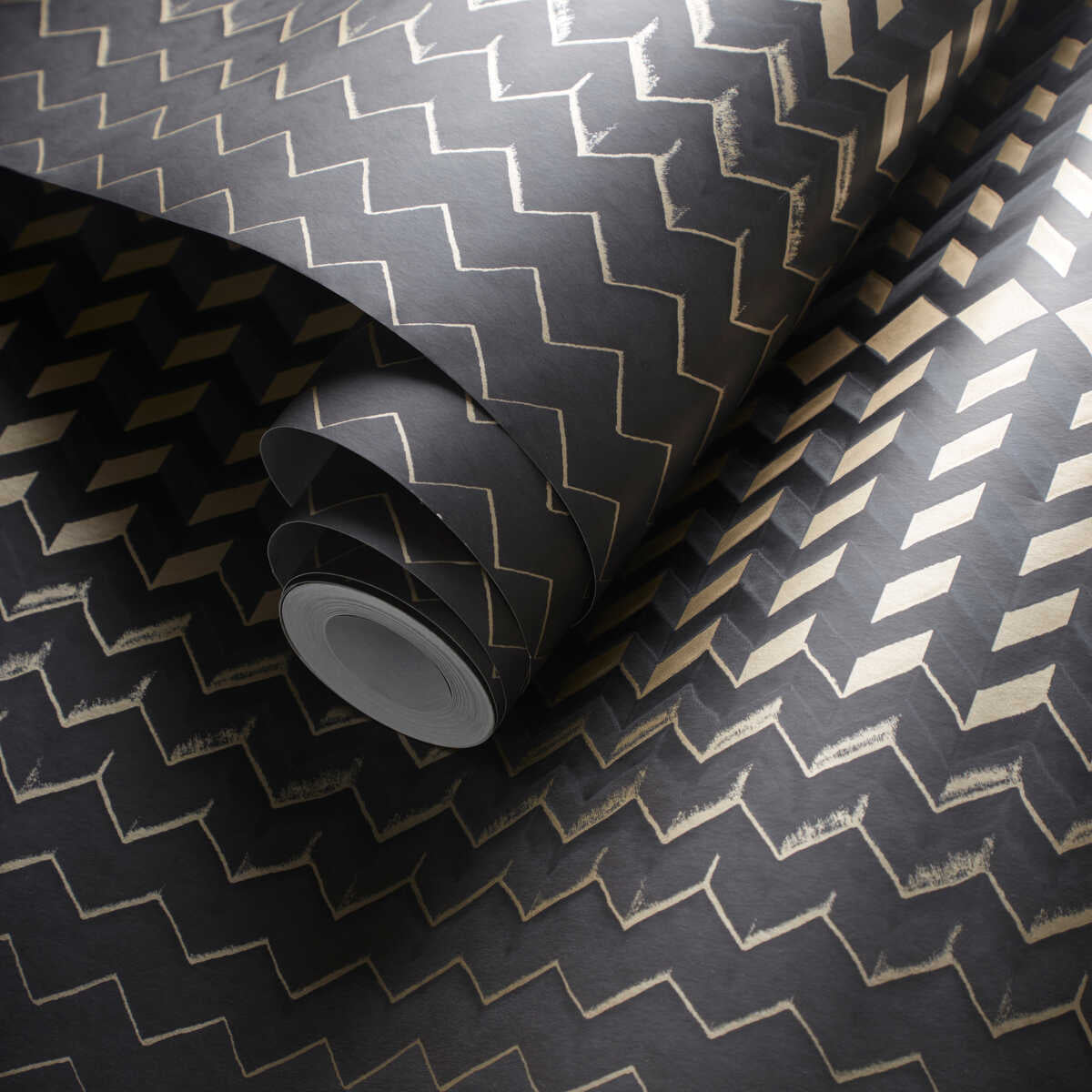Fragment - Charcoal/Gold Wp - CLARKE AND CLARKE Wallpaper