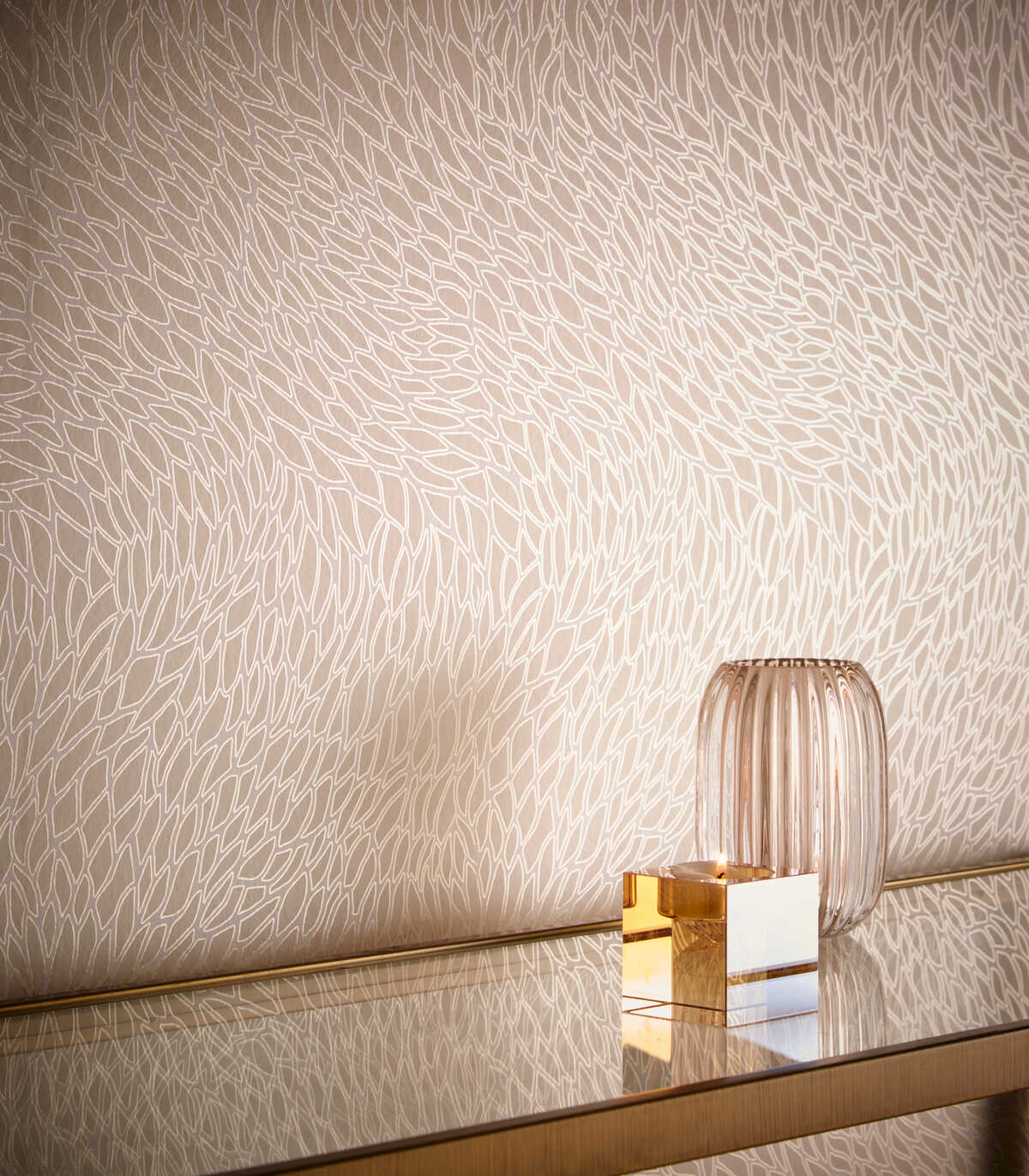 Corallino - Ivory Wp - CLARKE AND CLARKE Wallpaper