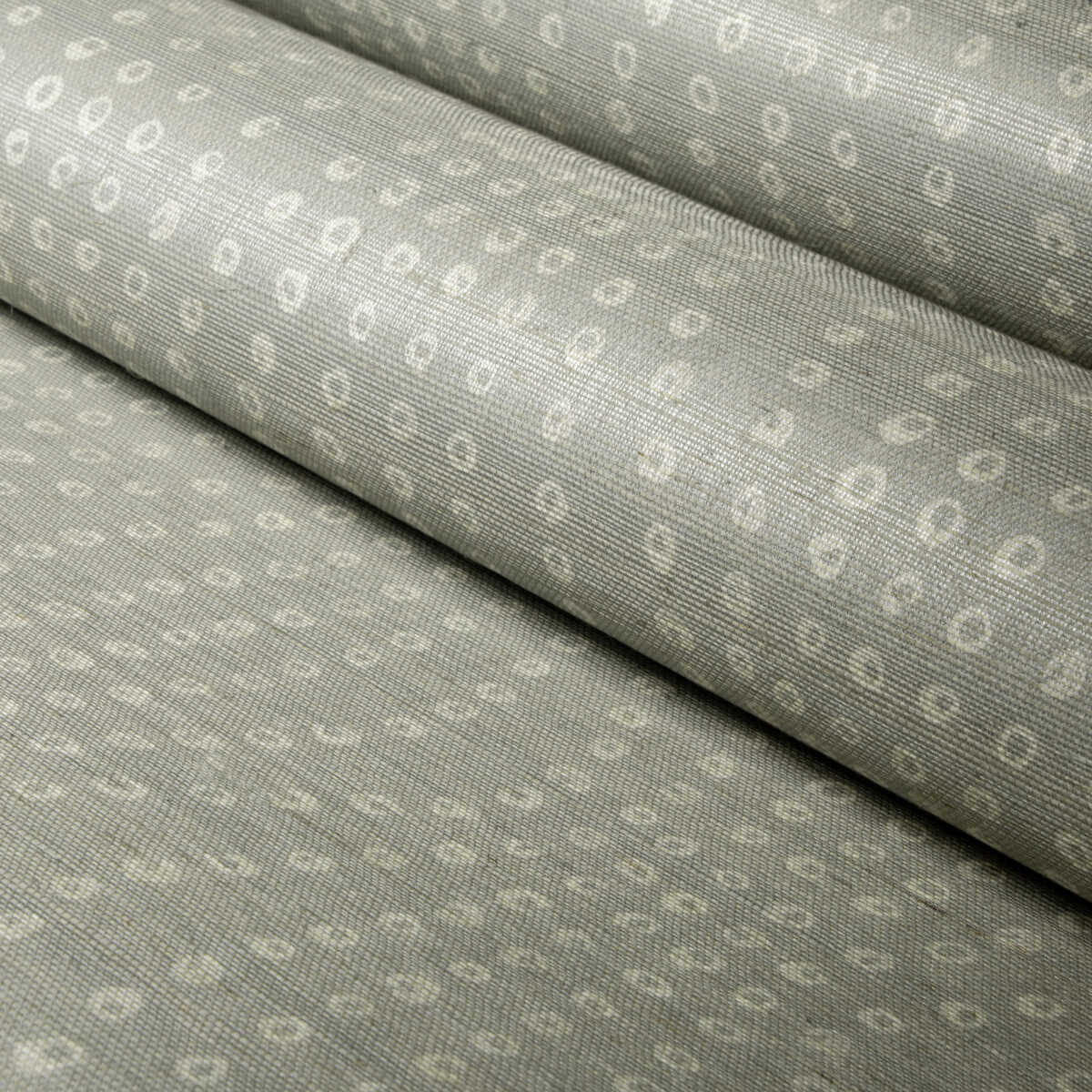 Puka - Mist - KRAVET COUTURE Wallpaper