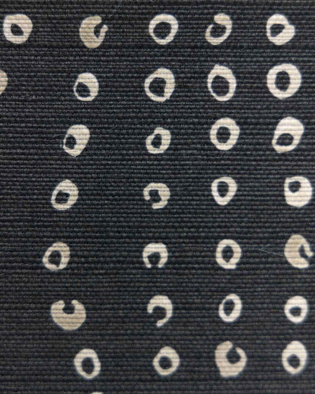 Puka-Ebony-Kravet-Couture-Wallpaper - KRAVET COUTURE Wallpaper