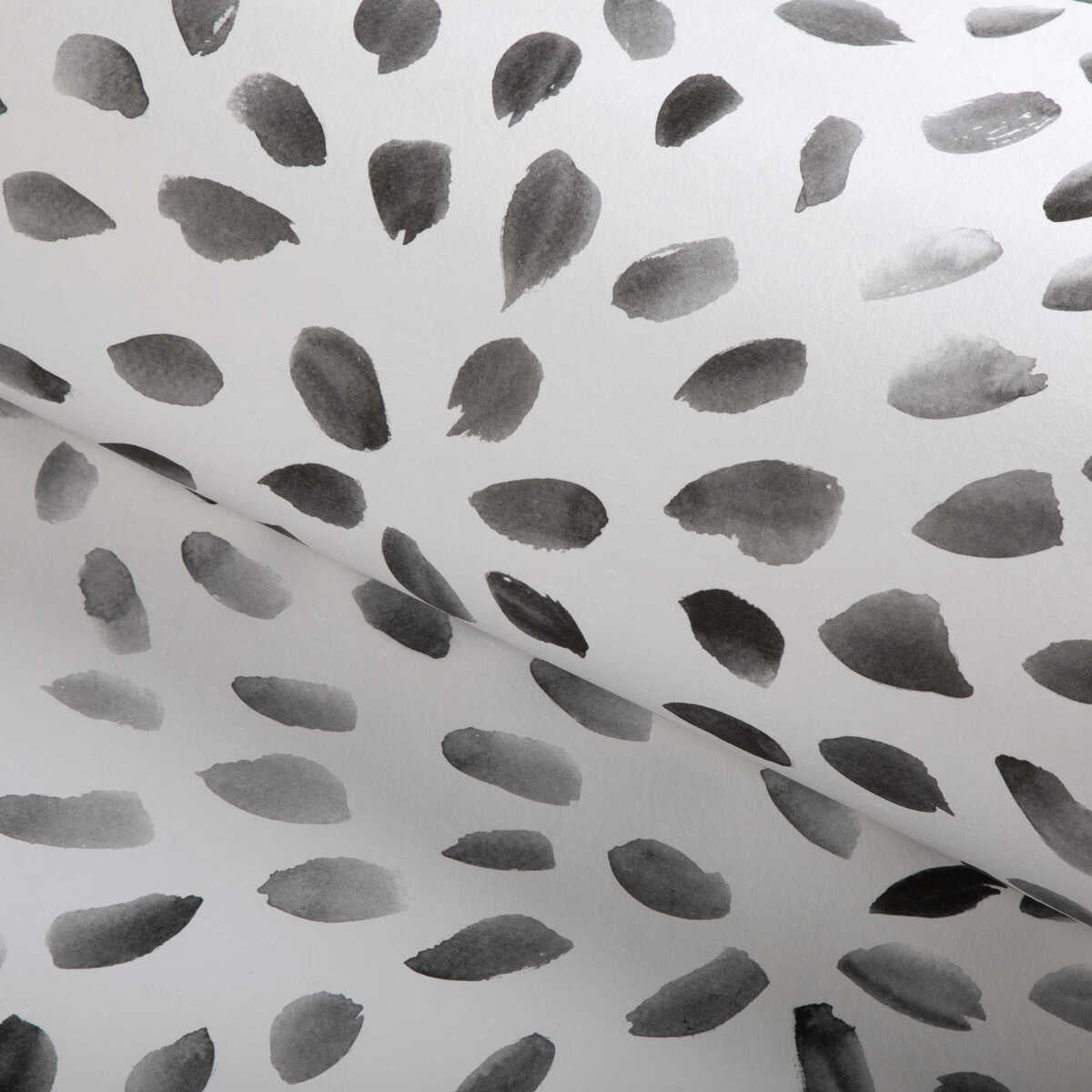 Petal Blossom Wp - Onyx - KRAVET COUTURE Wallpaper